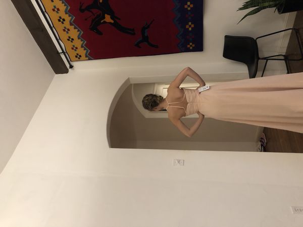 galleryImg