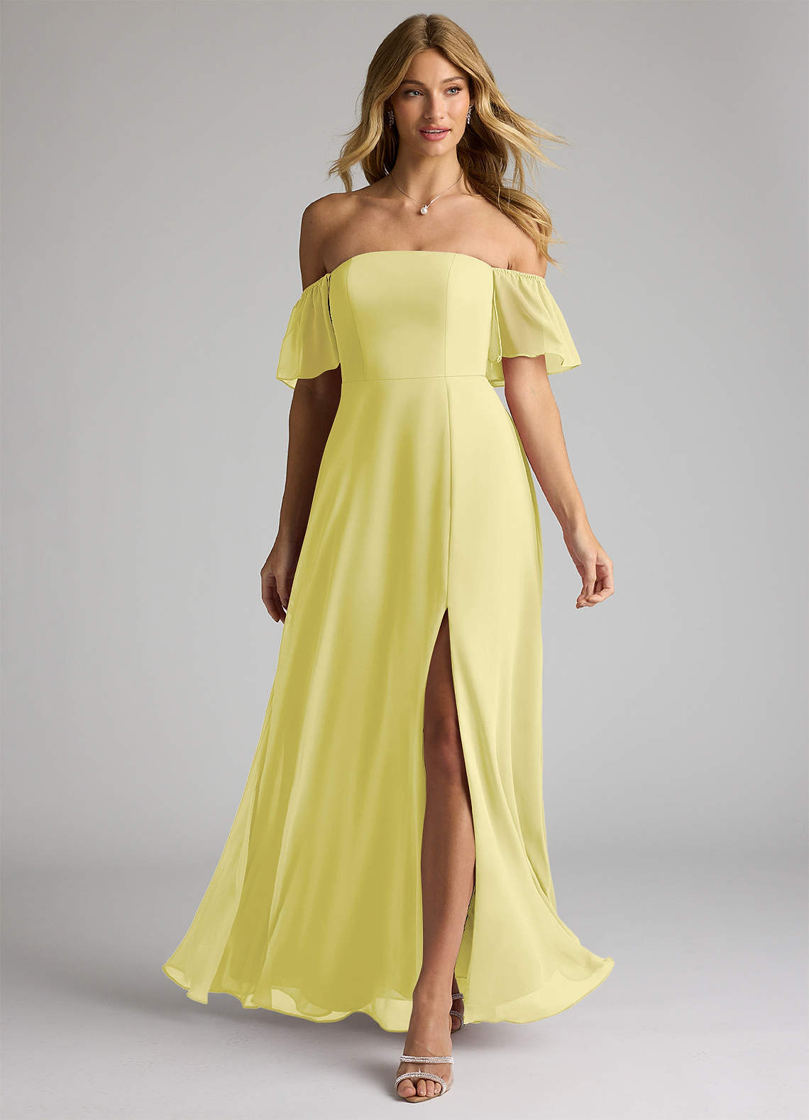 Azazie Sue Robes de demoiselle d'honneur Robe Trapèze Convertible en Mousseline de soie Épaule décolletée Sorbet Citron image1