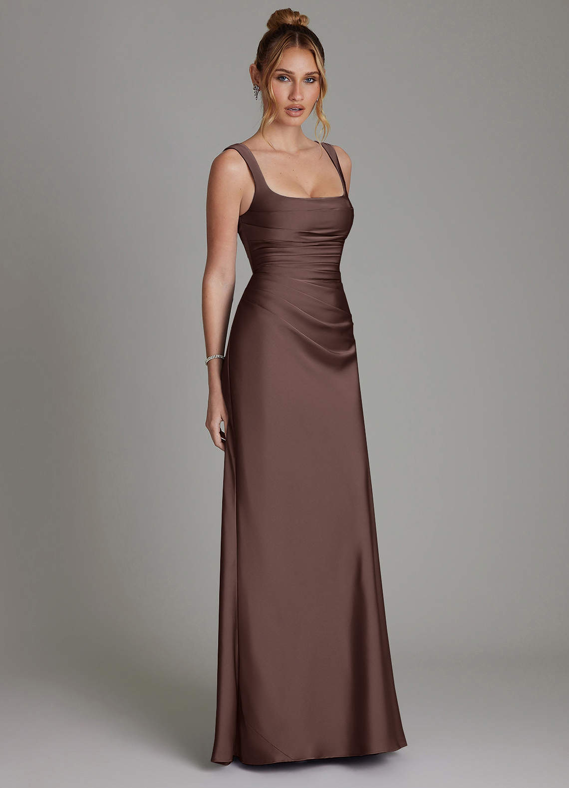 Azazie Agustina Essayer des robes à la maison Robe Sirène en Satin extensible Corset Sorbet Citron image3