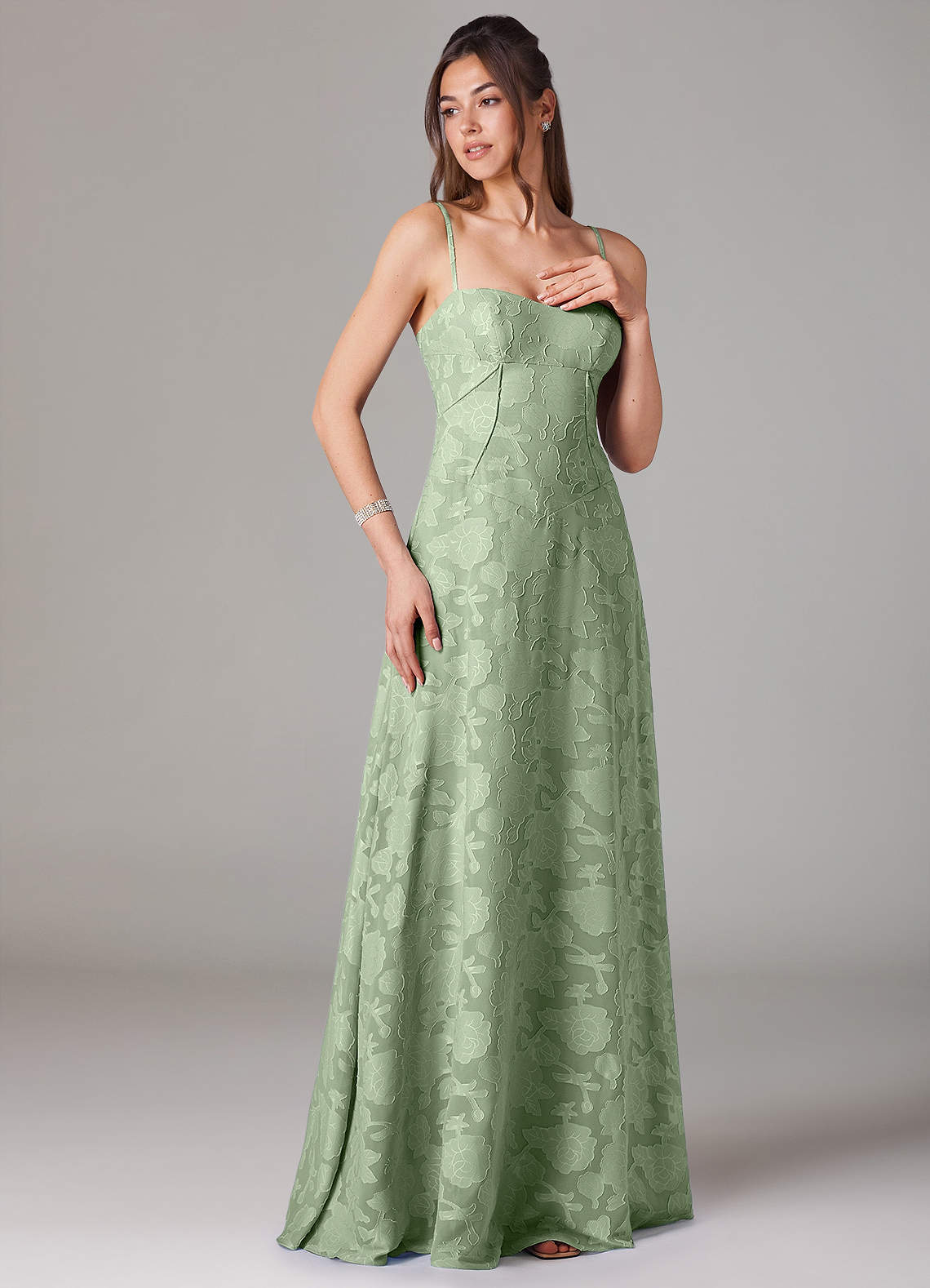 Azazie Valentine Vestidos de madrinha de casamento Vestido Dusty Sage de Esgotamento Floral de Linha A com Decote Coração image2