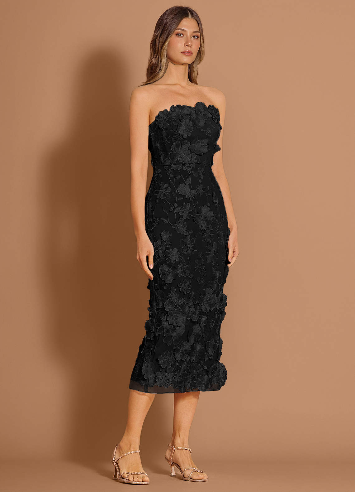 lace black midi dress Corseted 12 / Noir The fitted bodice provides good support for the neckline and short sleeves Petal and Pup Women's Tinashe