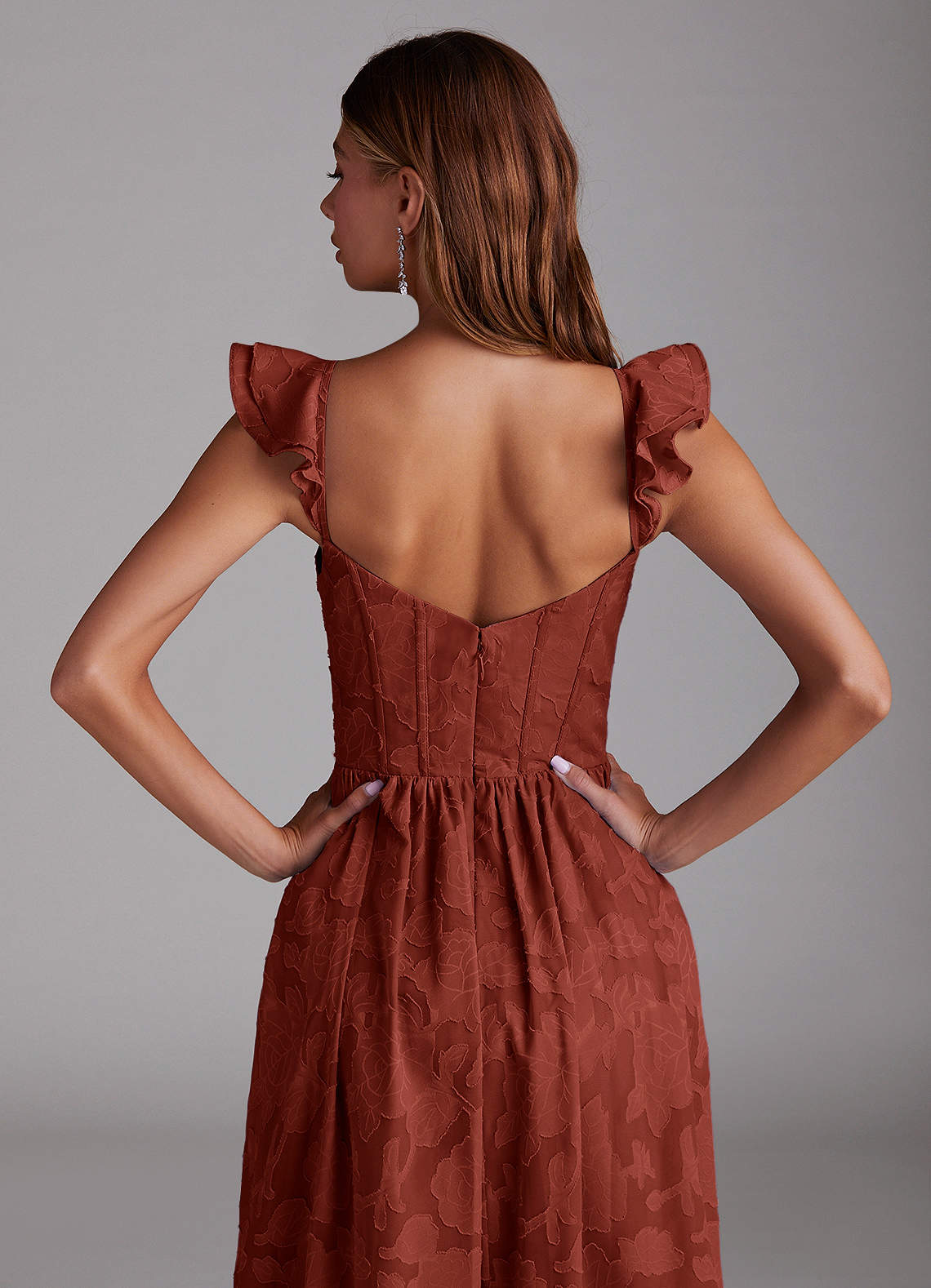 Azazie Denisse Vestidos de damas de honor Vestido de Terracota de Devorado Floral de Corte en A con Volante image5