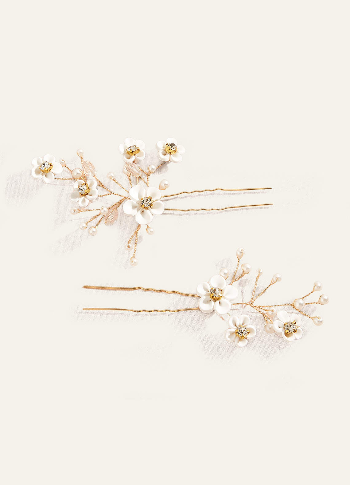 front White Flower U-Shaped Hairpin Set
