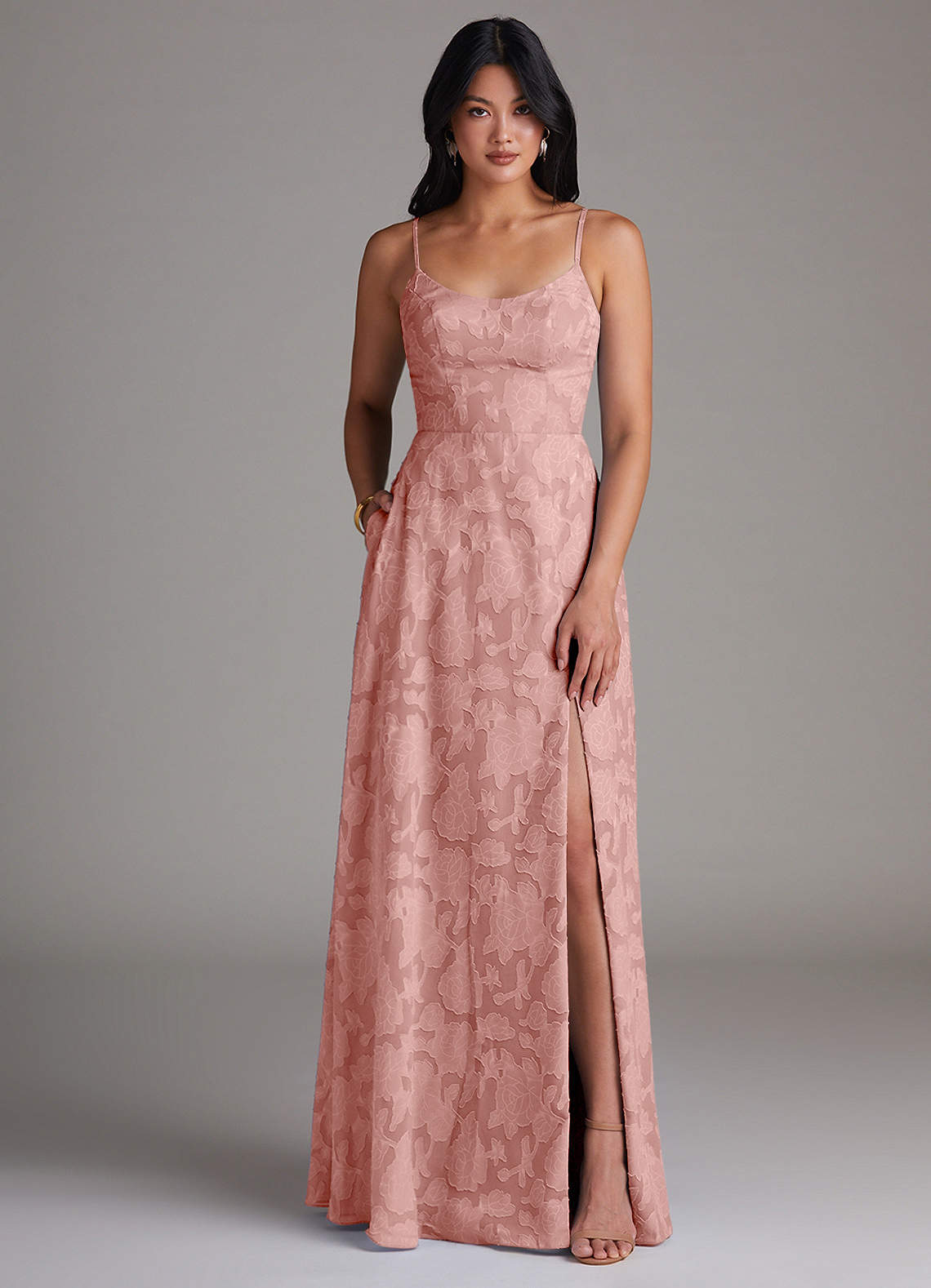 Azazie Moira Robes de demoiselle d'honneur Robe Trapèze en Blumen-Burnout Fente Latérale Rosette image1