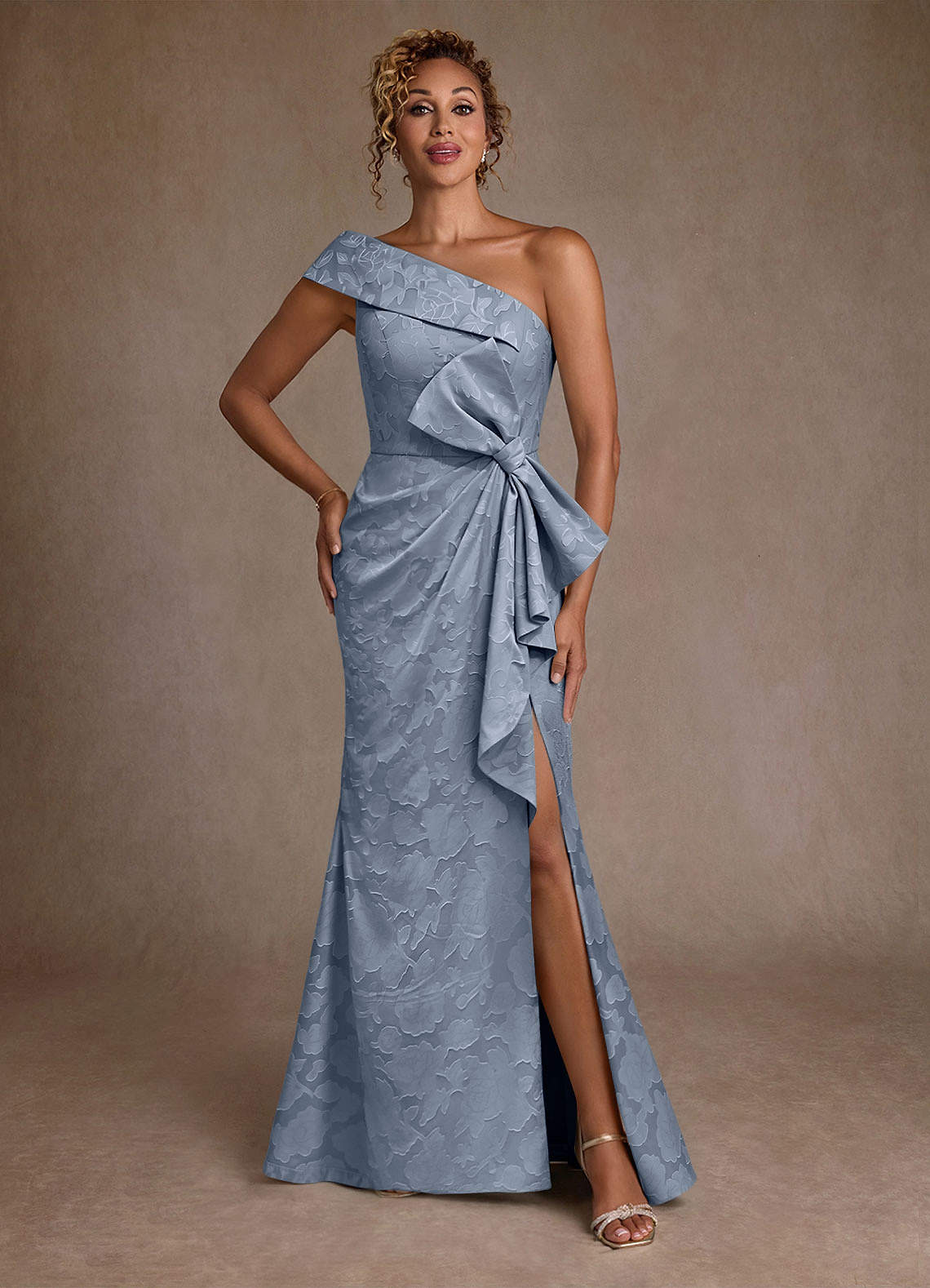 Azazie Hampton Abiti per la Madre della Sposa Abito Sirena in Burnout Floreale Monospalla Blu Polveroso image1