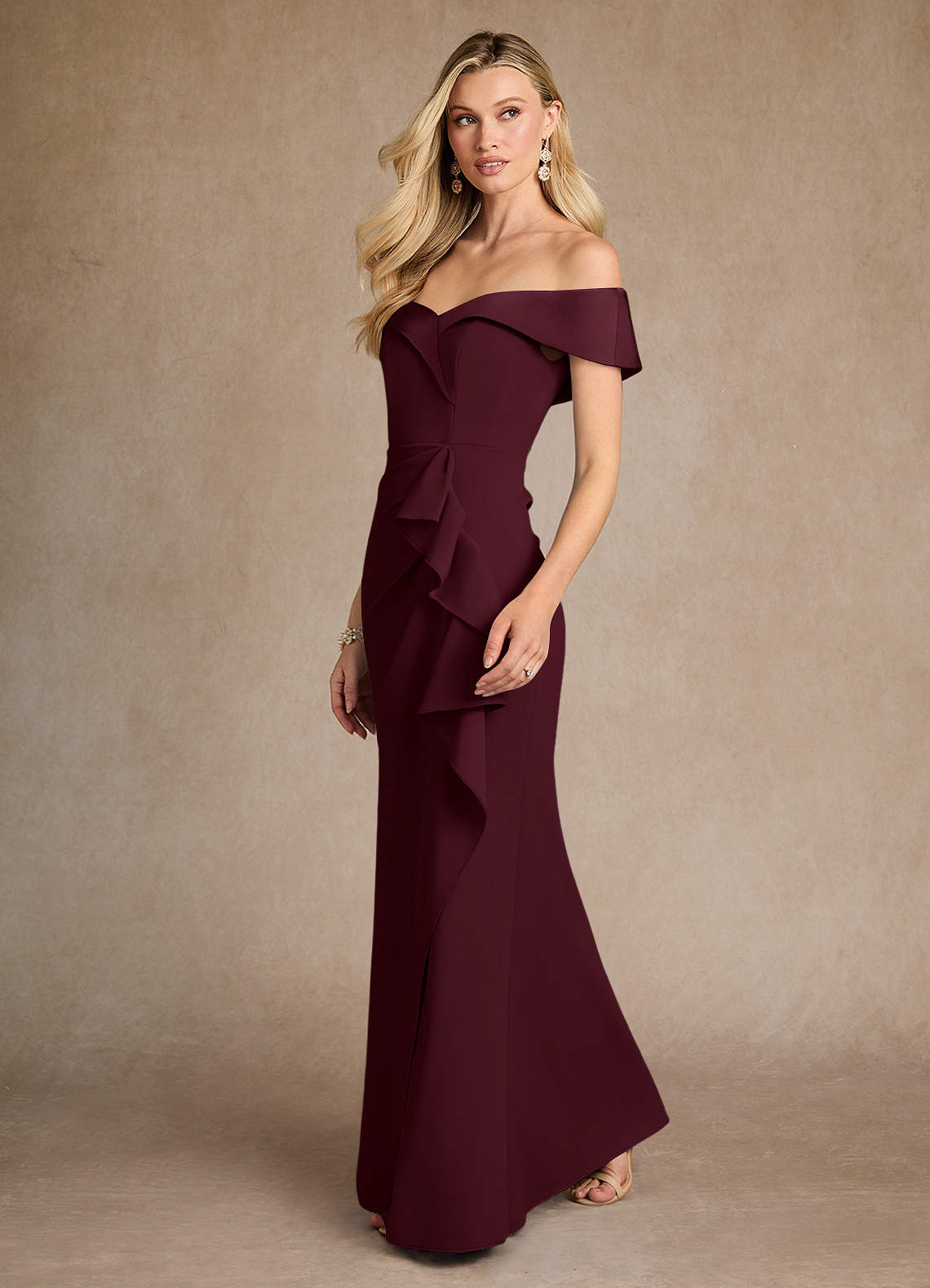 Azazie Laredo Moeder van de bruid jurken Zeemeermin Jurk van Stretch crêpe Off the Shoulder Cabernet image1