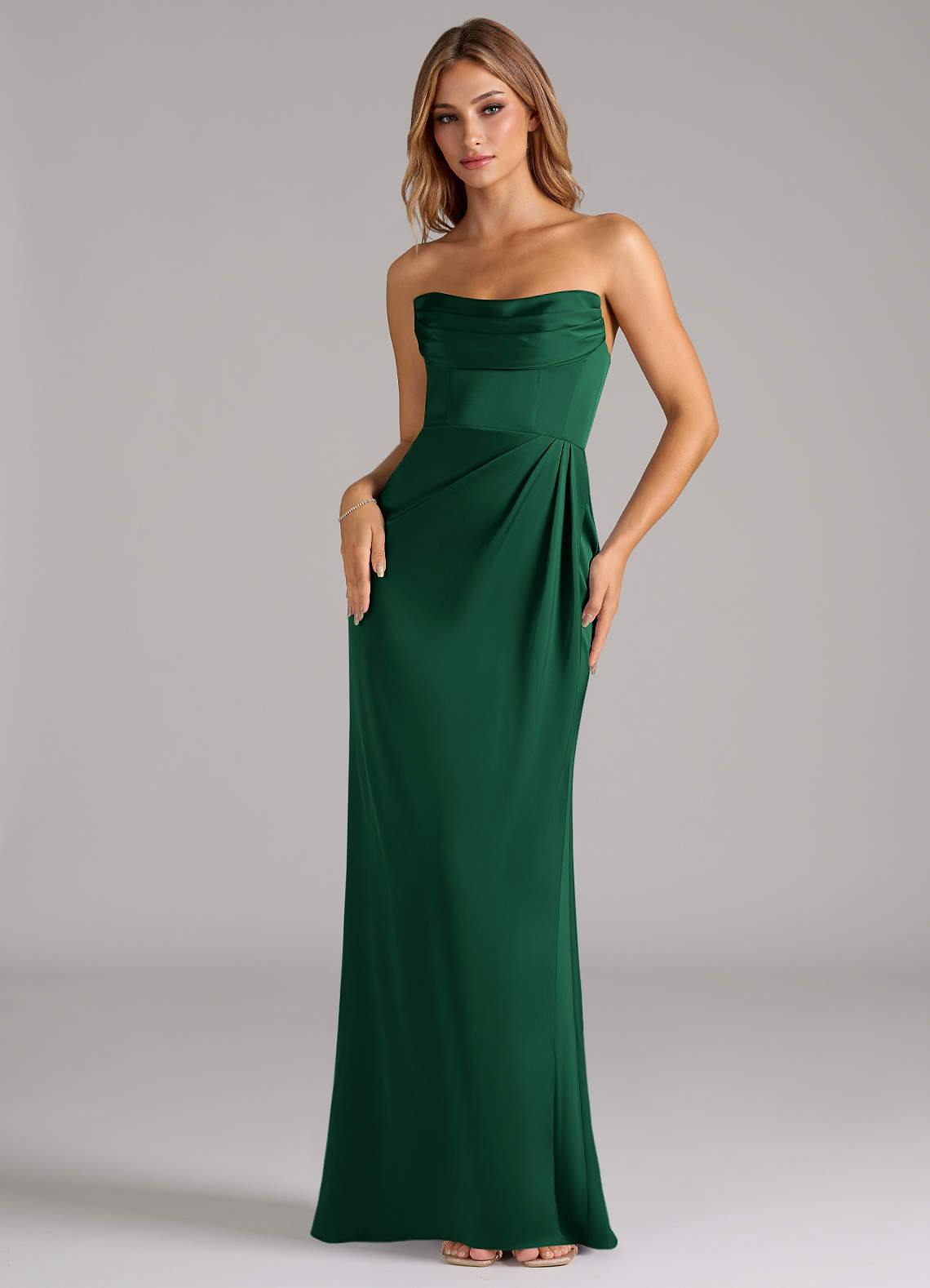 Azazie Johana Vestidos de damas de honor Vestido de Verde Oscuro de Satén Elástico de Corte Sirena Convertible con Vestidos sin tirantes image4