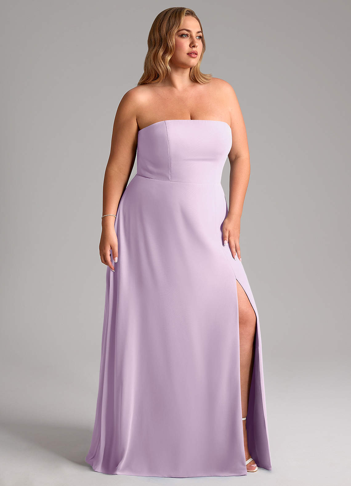 Azazie Wren Robes de demoiselle d'honneur Robe Trapèze Convertible en Mousseline de soie Fente Latérale Frostiges Flieder image11