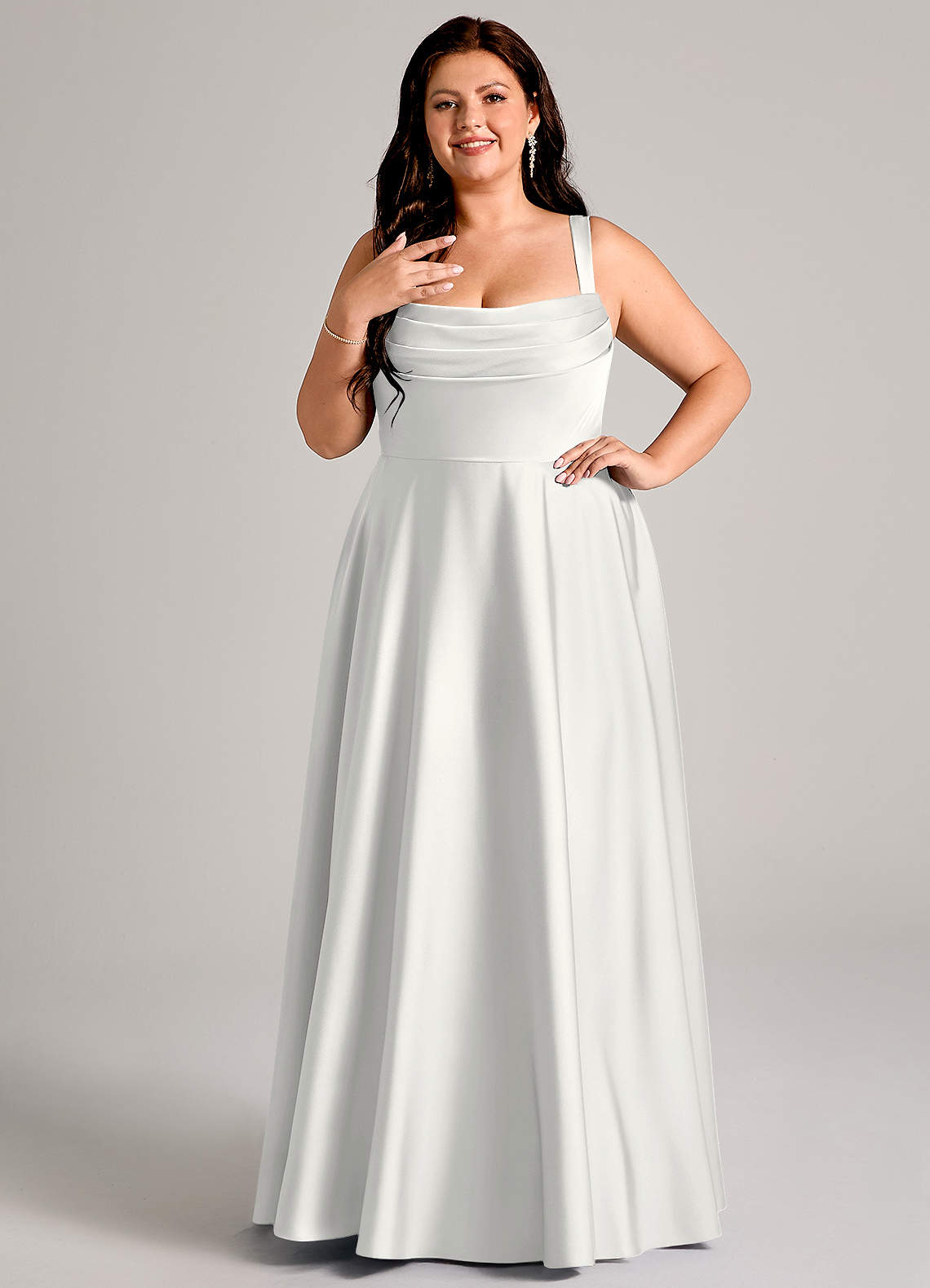 Azazie Shaude Vestidos de madrinha de casamento Vestido Branco de Cetim elástico de Linha A com Plissado image7