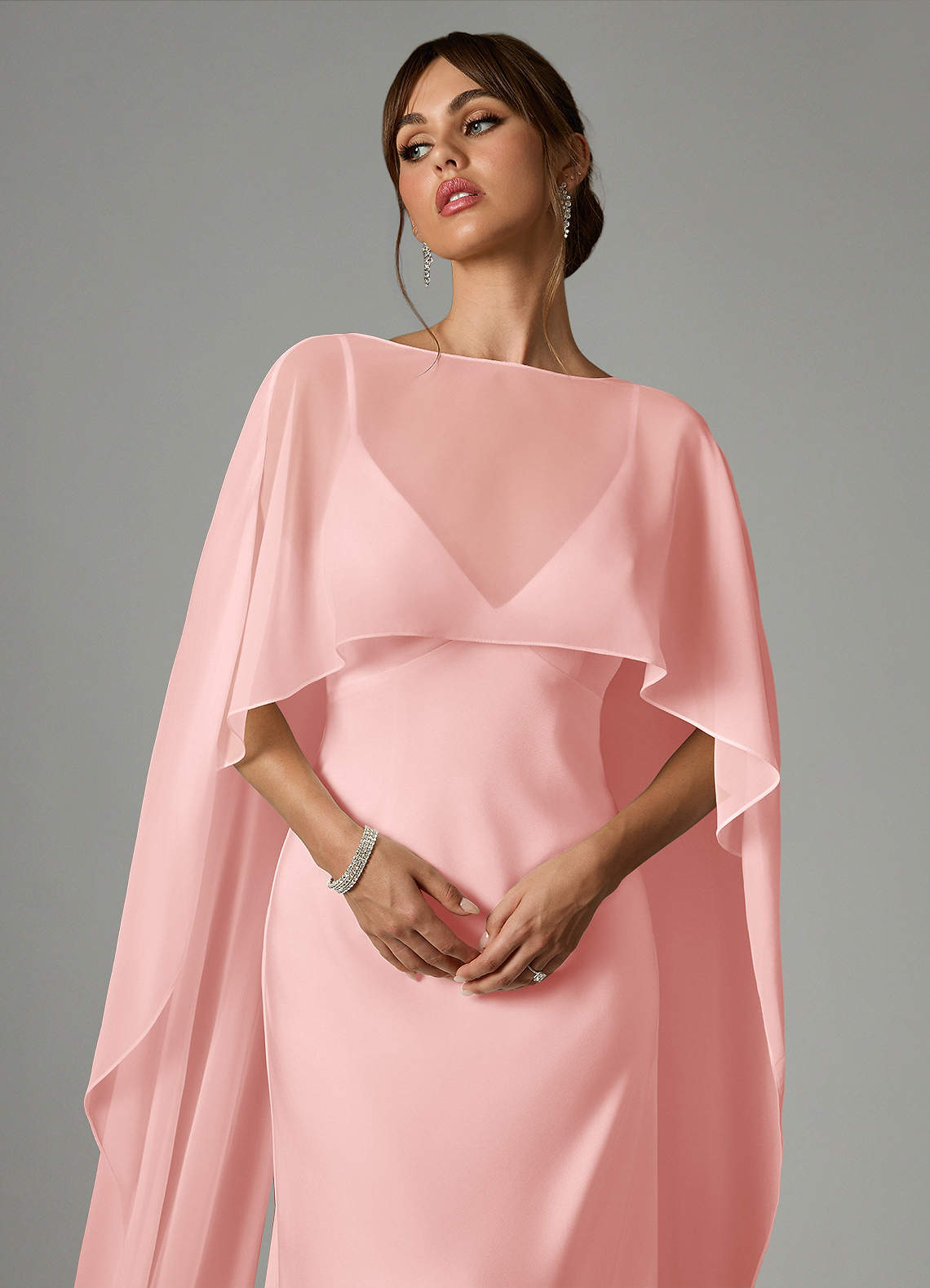 Azazie Stefania Robes de demoiselle d'honneur Robe Trapèze en Satin extensible Rose Poudré image4