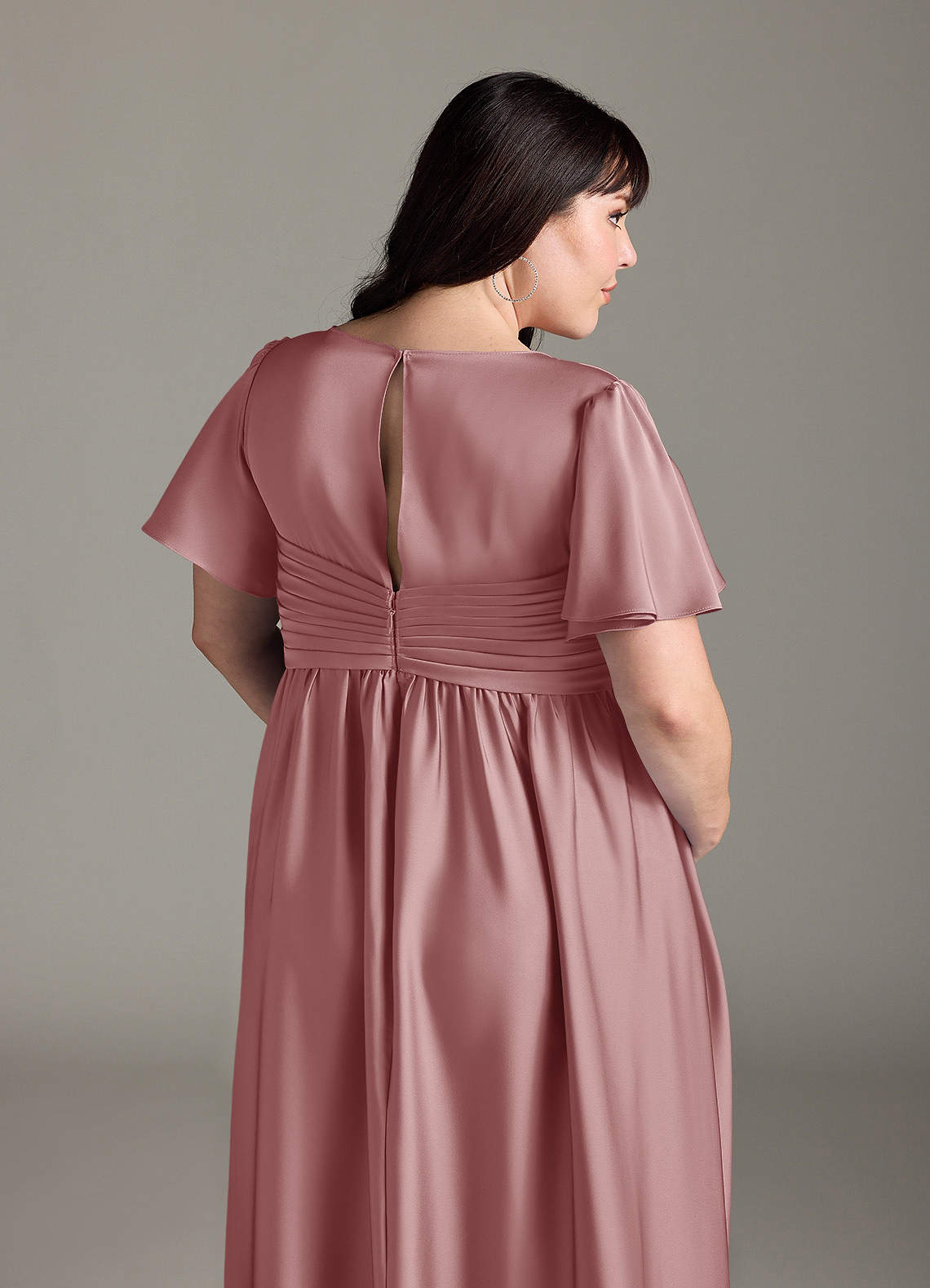 Azazie Verna vestidos de dama de honor de maternidad Vestido de Corte en A Volante Hasta el suelo Satén Elástico image9