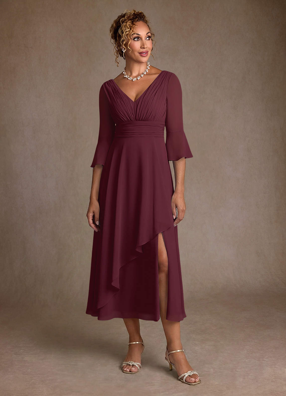 Azazie Aerynne Vestidos para mãe da noiva Vestido Cabernet de Chiffon de Linha A com Plissado image3
