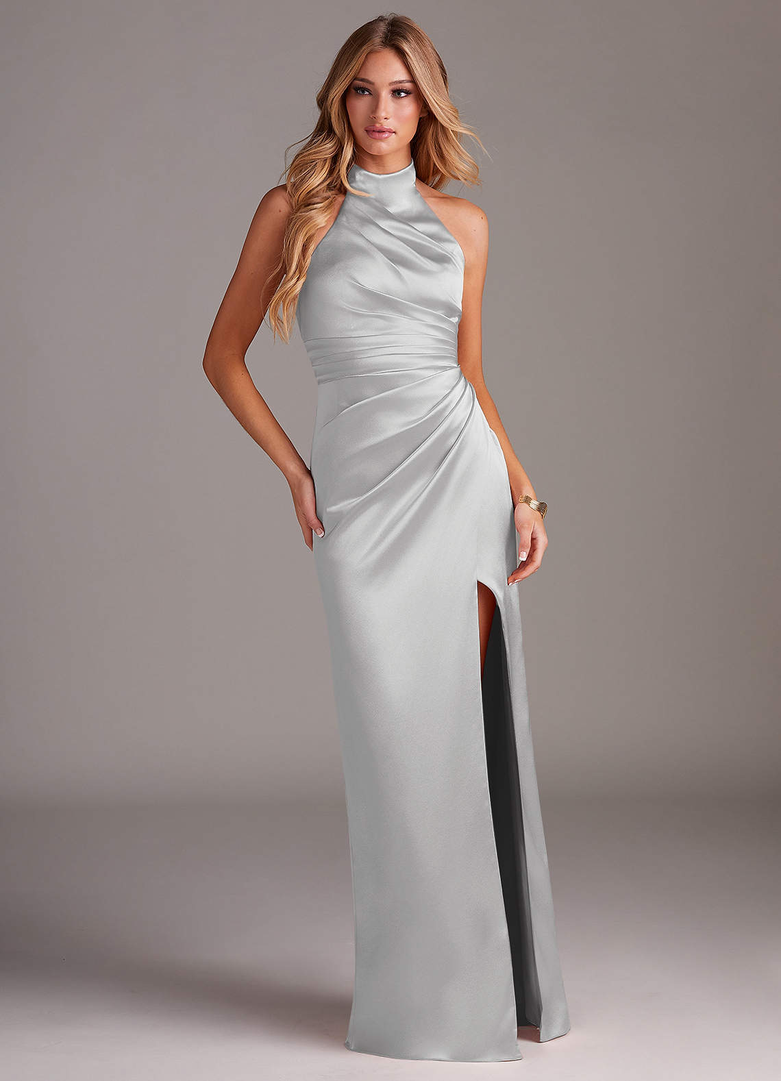 Azazie Jemma Vestidos de madrinha de casamento Vestido Prata de Cetim elástico de Bainha com Plissado image2