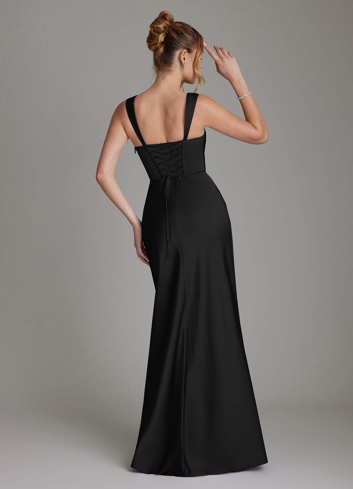 Azazie Agustina Vestidos de damas de honor Vestido de Negro de Satén Elástico de Corte Sirena con Corsé image1