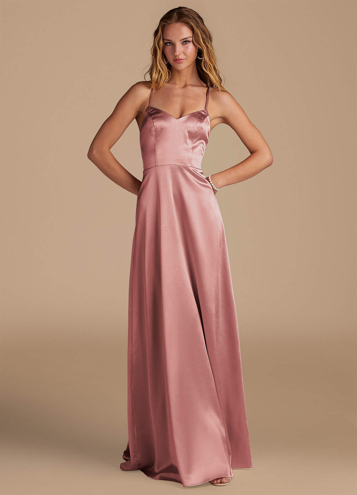Azazie Mei Robes de demoiselle d'honneur Robe Trapèze en Satiné métallisé Rose Poussiéreuse image1