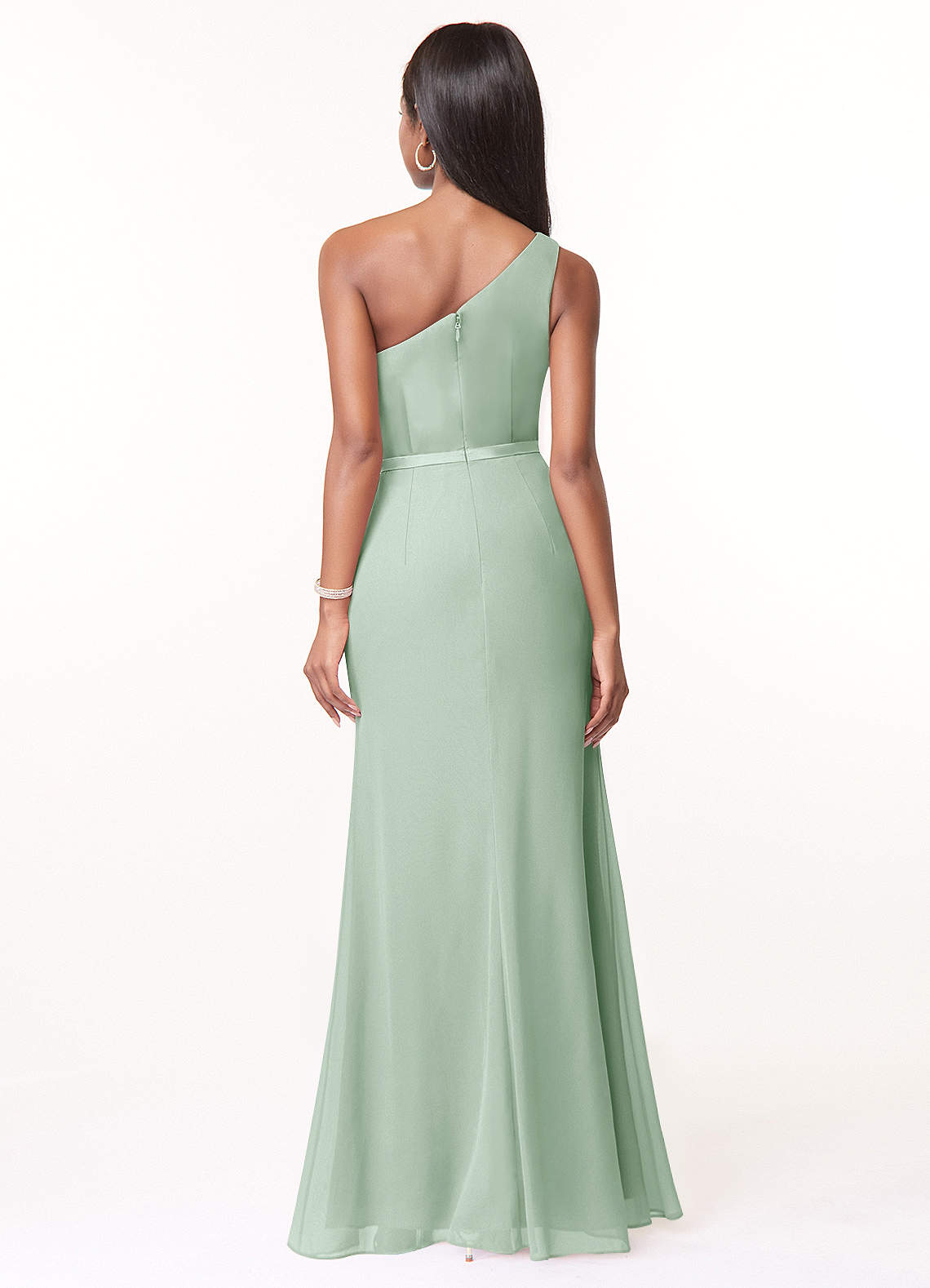 Azazie Liza Robes de demoiselle d'honneur Robe Sirène en Mousseline de soie Une épaule Agave image1