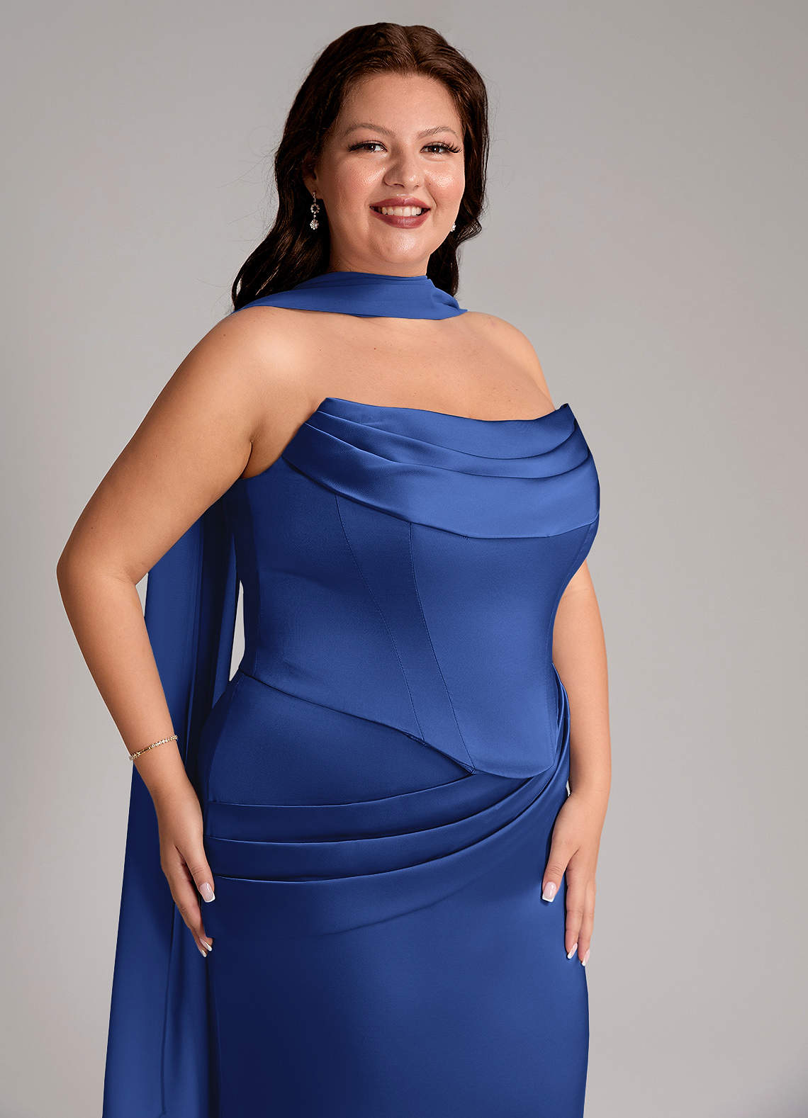 Azazie Sorrel Vestidos de madrinha de casamento Vestido Royal Blue de Cetim elástico de sereia com Sem alças image10