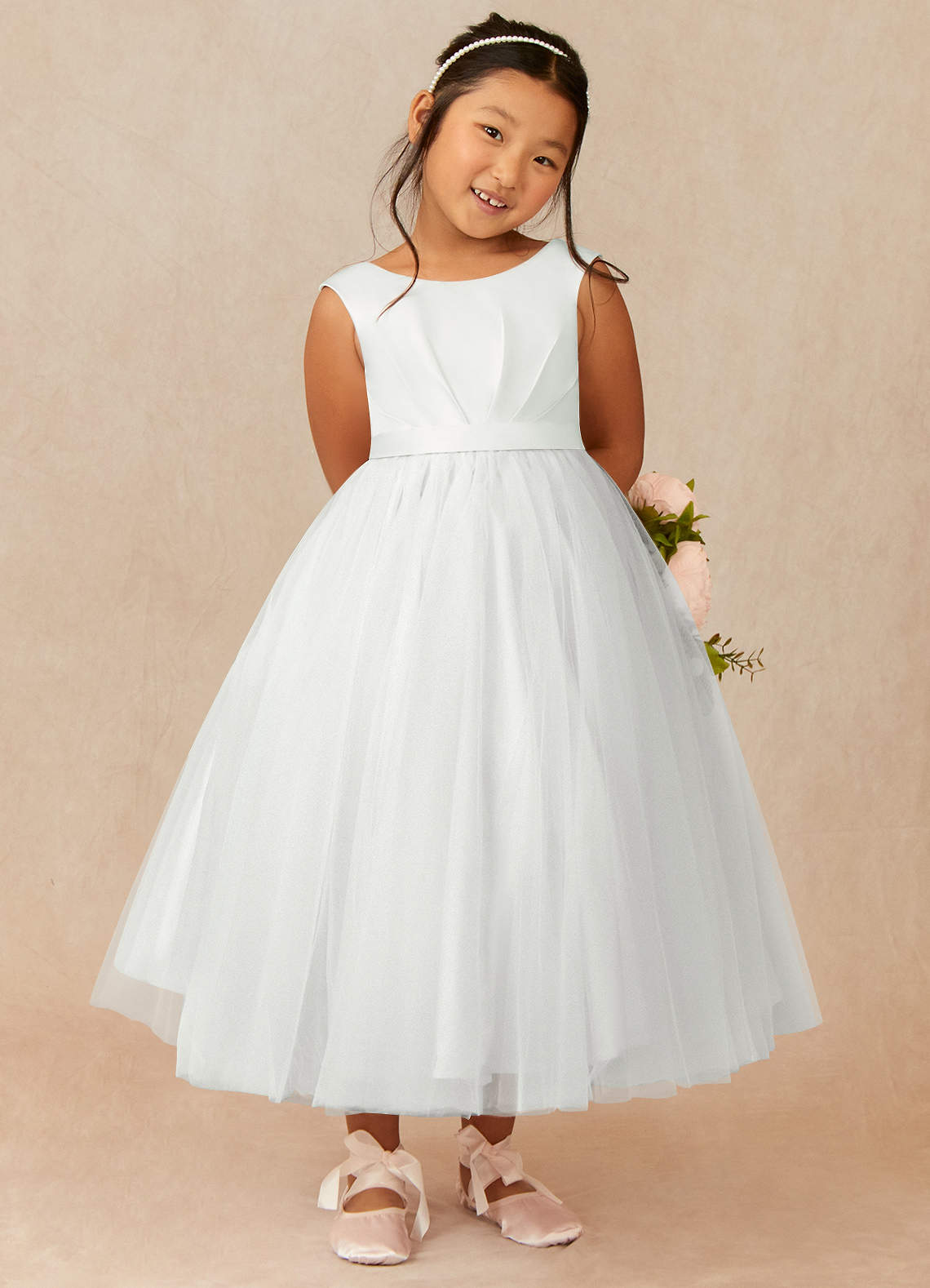 Azazie Bee vestidos de niña de las flores Vestido de Diamante Blanco de Tul de Princesa con Plisado image1