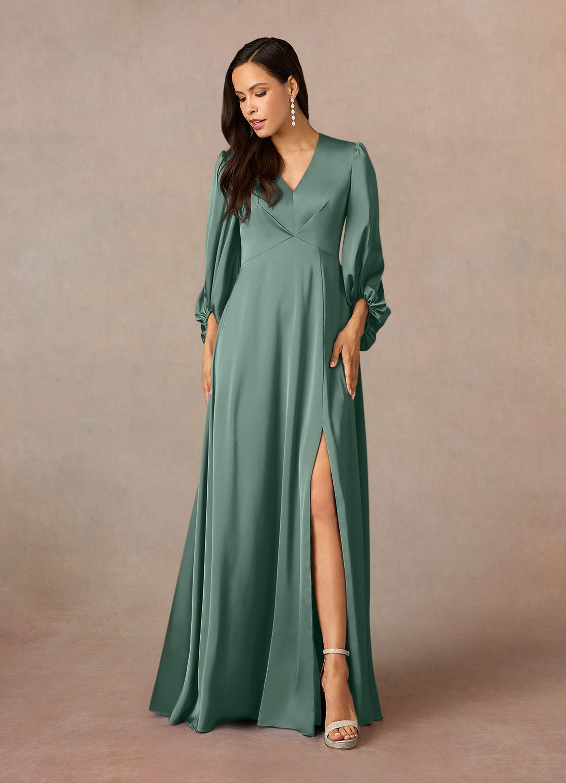 Azazie Luna Mère de la mariée Robes Robe Trapèze en Satin extensible Plissée Eucalyptus image1