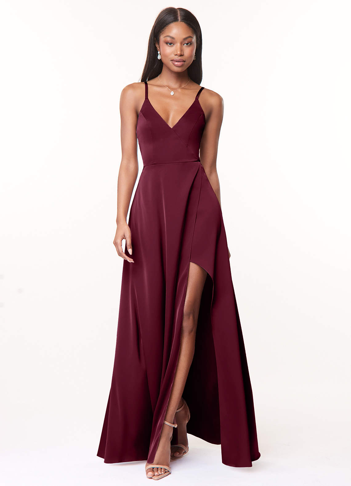 Azazie Maksim Brautjungfernkleider A-Linie V-Hals Stretch-Satin Kleid Maulbeerrot image1
