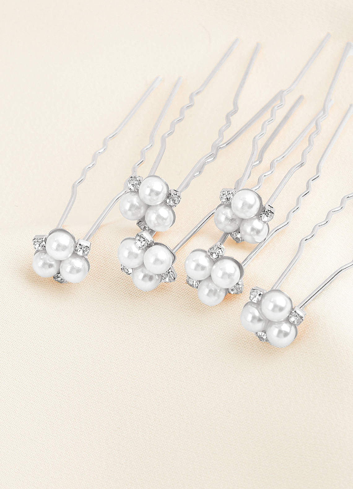 Minimal Pearl Cluster Hairpins | Azazie CA