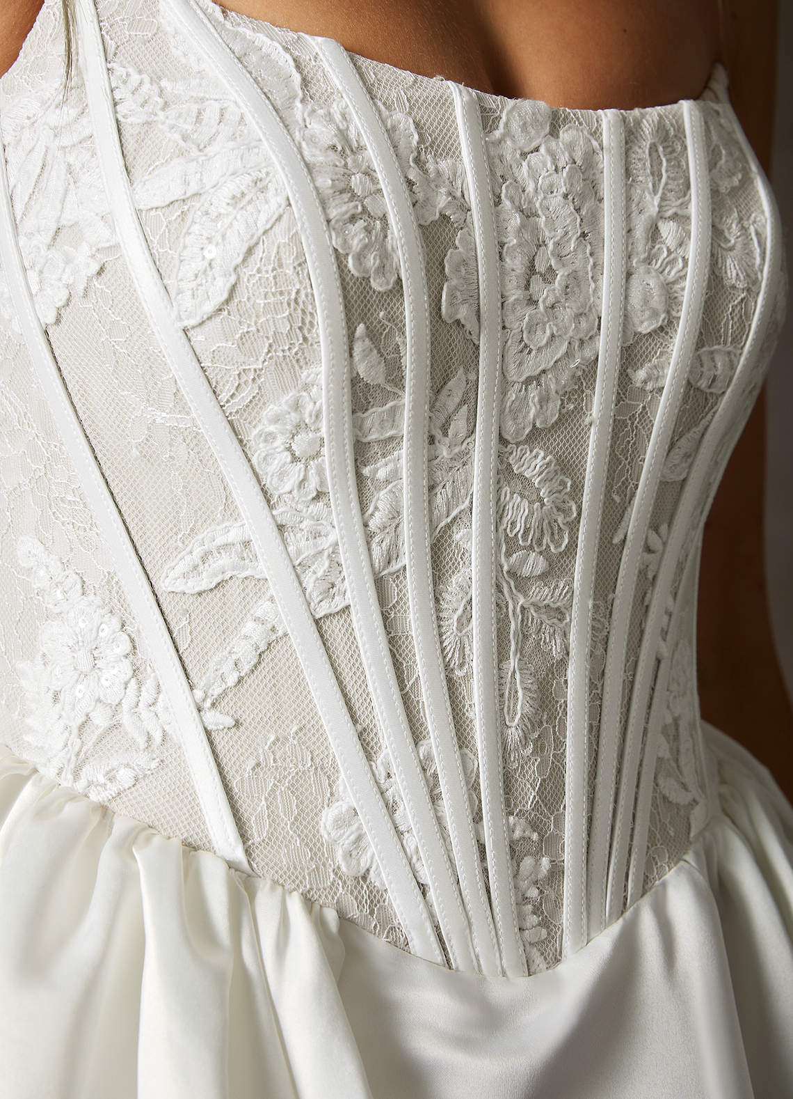 Azazie Barica Robes de mariée Robe Trapèze en Dentelle Sans bretelles Blanc De Diamant image6