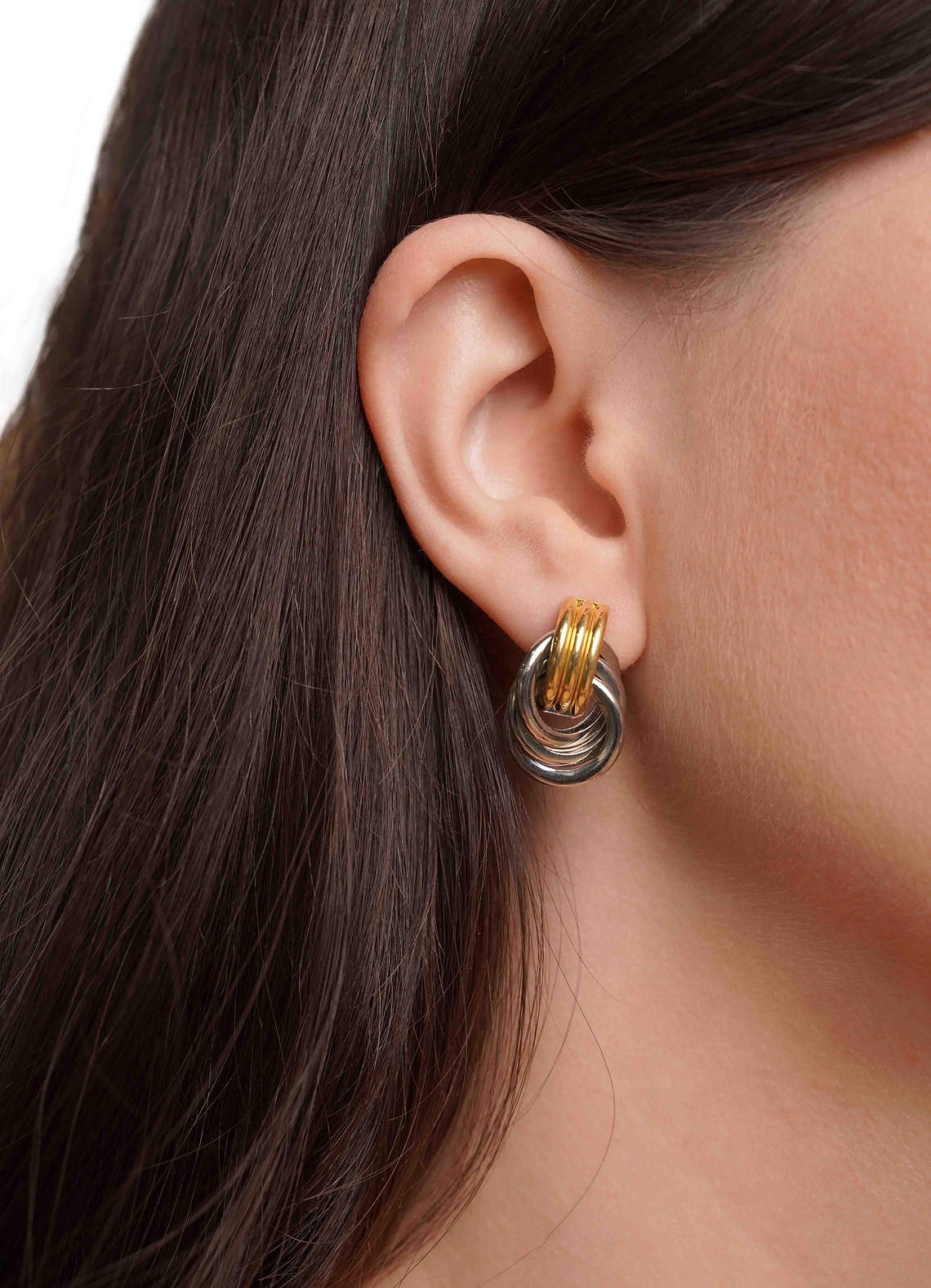 front Aros entrelazados de metal mixto