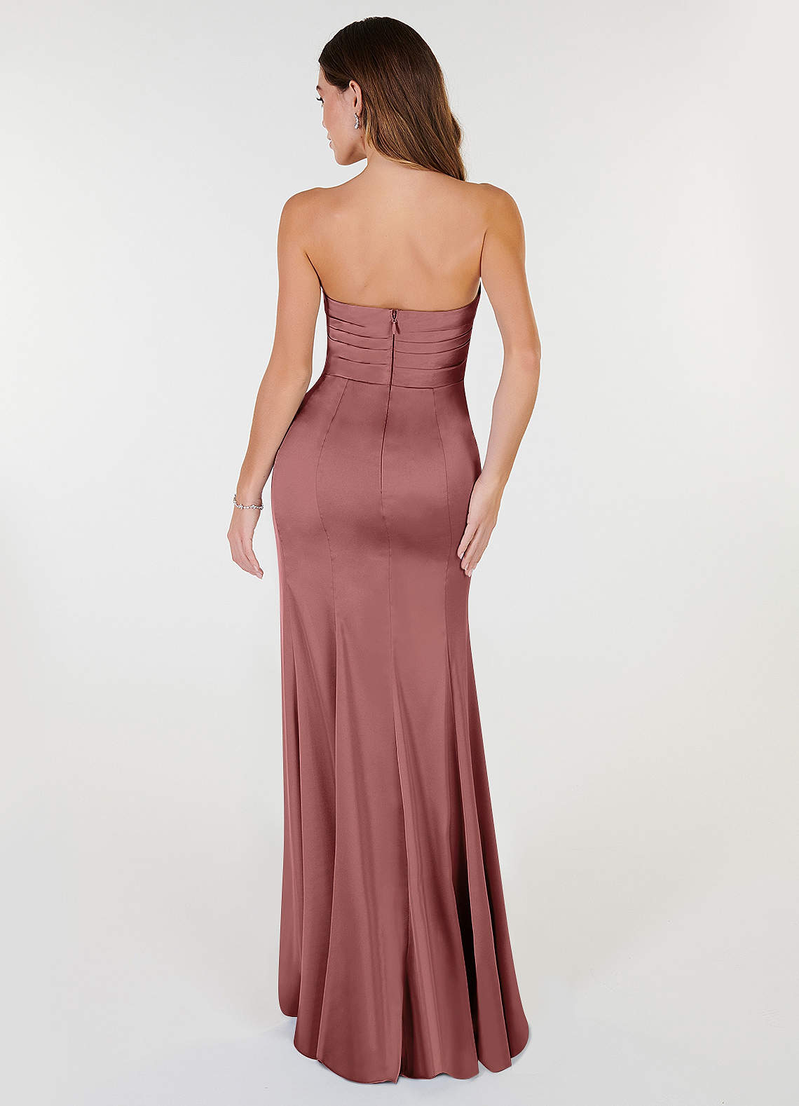 Azazie Yola Probar vestidos en casa Vestido de Amatista de Satén Elástico de Corte Recto Convertible con Cuello en V Plisado image4