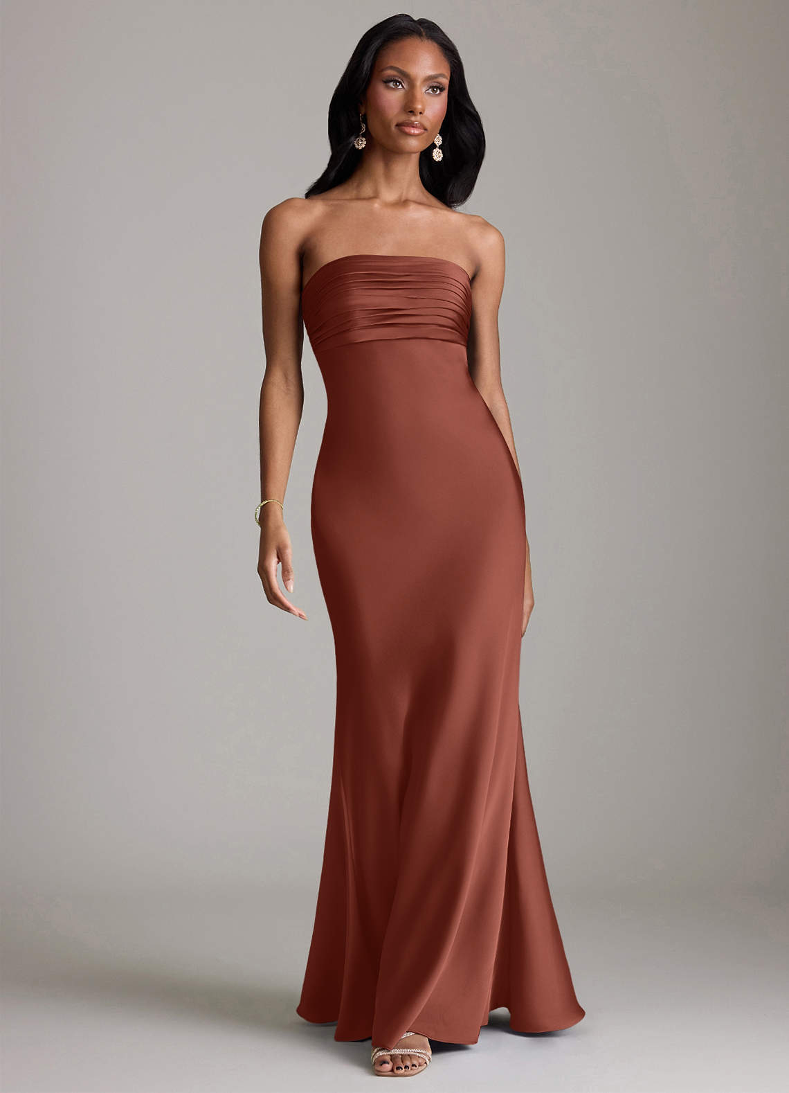 Azazie Saylor Brudtärnklänningar Klä av Sjöjungfru i Stretch Satin Axelbandslös Kastanjebrunt image1
