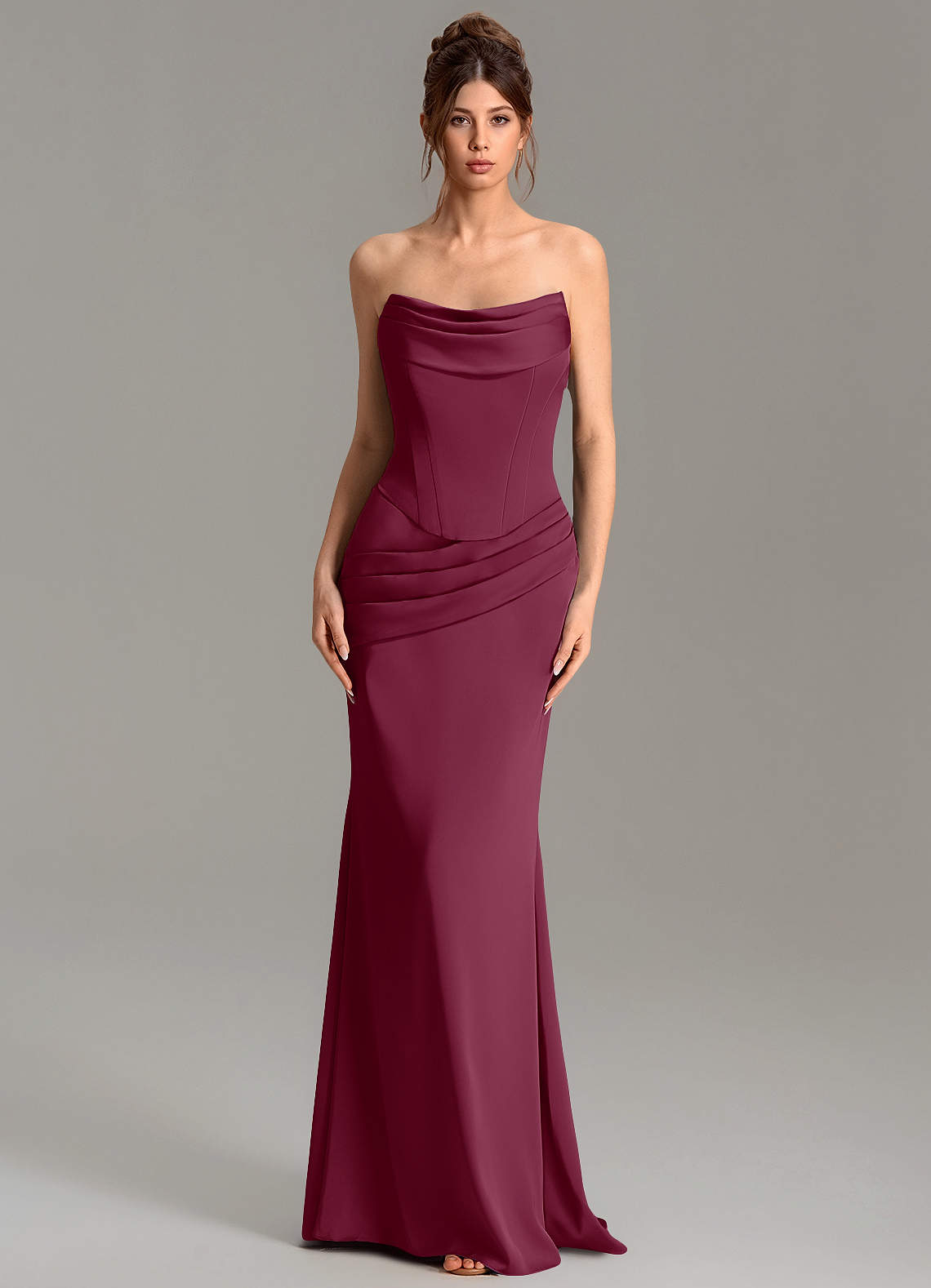 mulberry strapless corset dress Azazie Adrienne feminine and hopelessly romantic Size 8 - 10 Formal dress 25 Wedding Guest Outfit Size:3/6mo