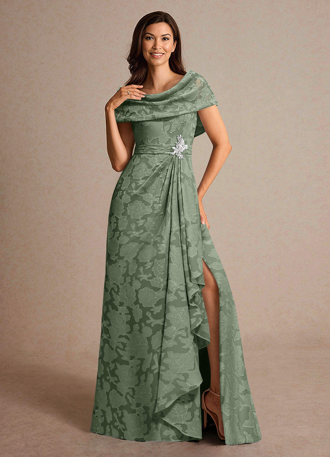 Azazie Branford vestidos de madre de la novia Vestido de Matcha de Devorado Floral de Corte En A con Plisado image4