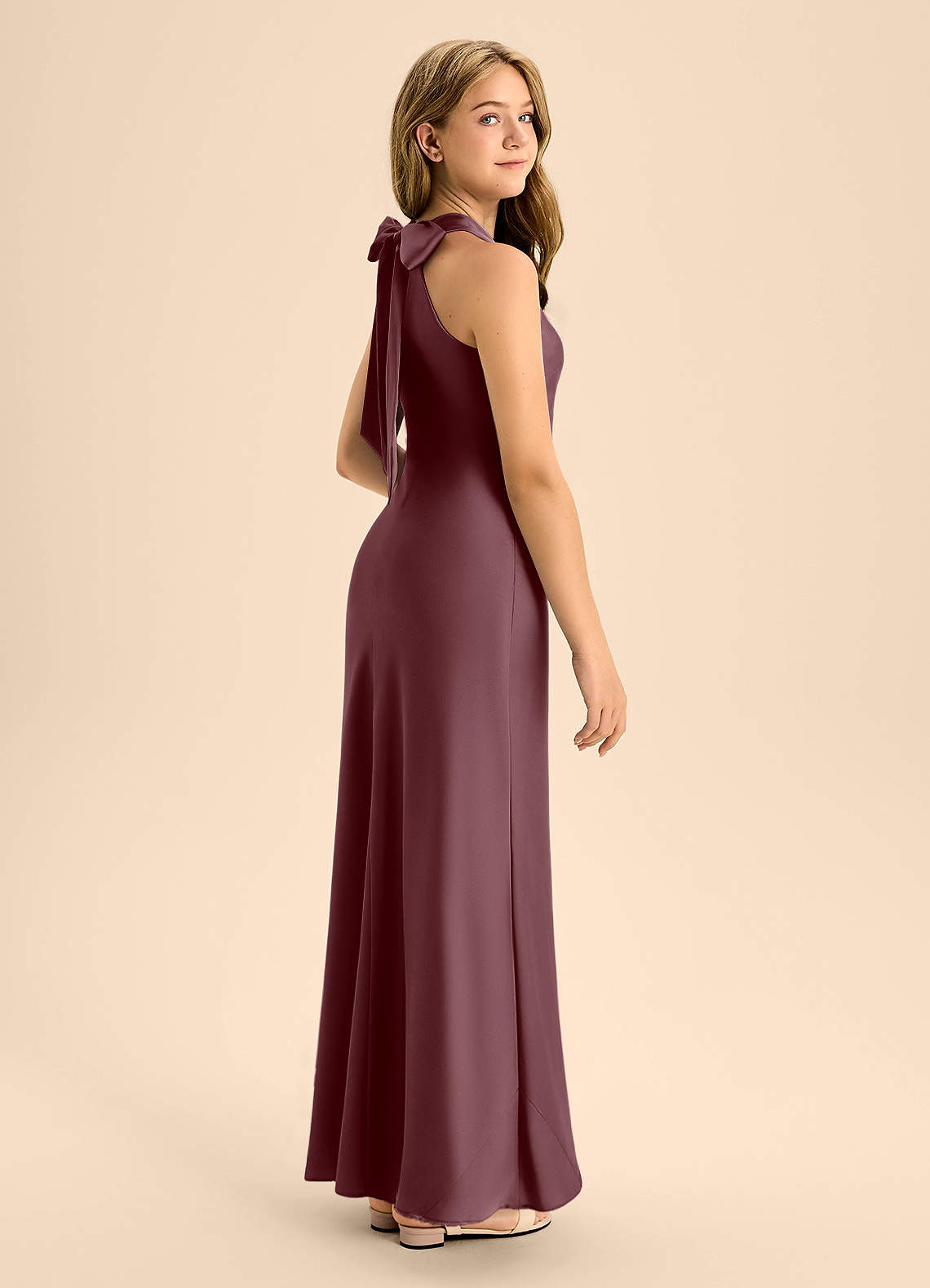 Azazie Doretta Junior Vestido de Sangrado de Satén Elástico de Corte En A con Plisado image1