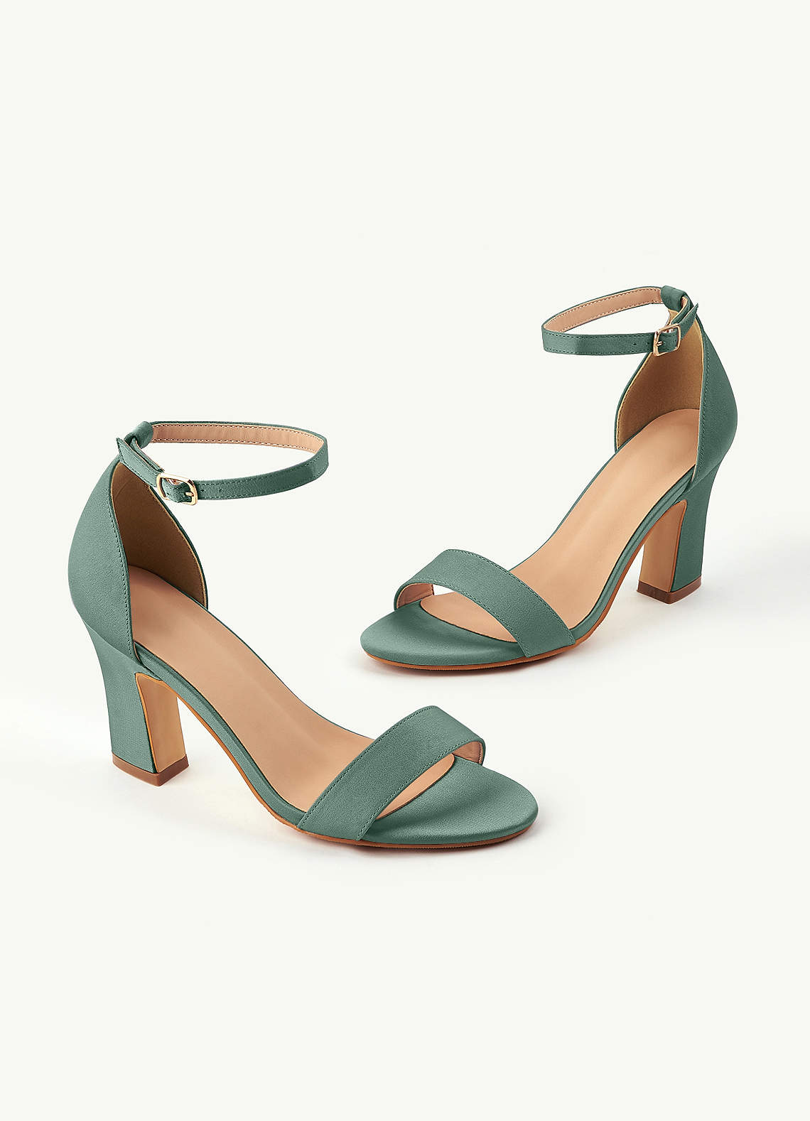 front Matching Color Stretch Satin Chunky Heel Sandals & Pleated Clutch Set