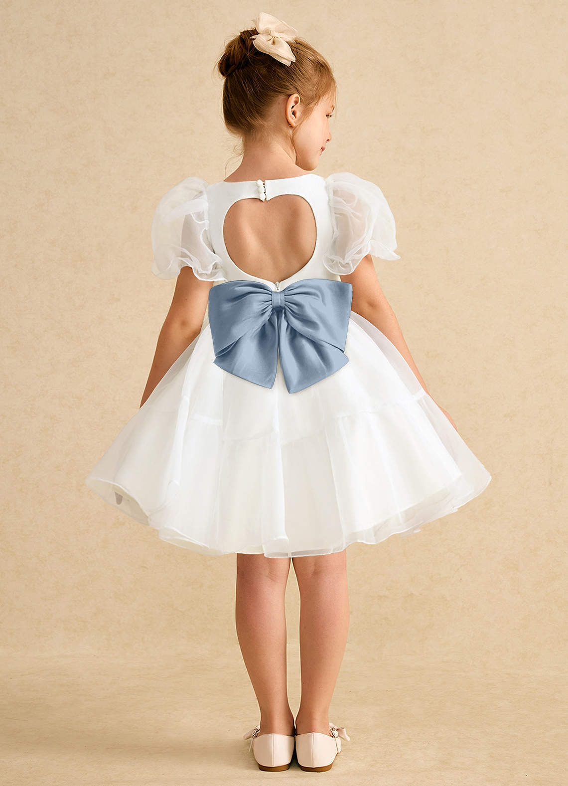 Azazie Debbie vestidos de niña de las flores Vestido de Marfil Azul Polvoriento de Organza de Princesa con Escote de Corazón image1