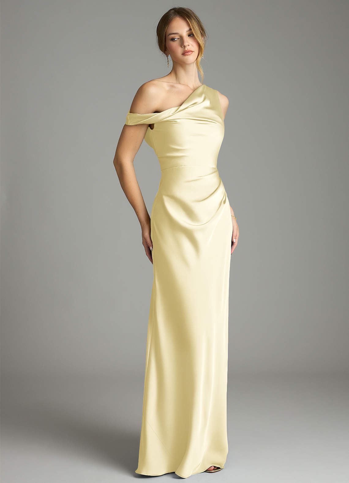 Azazie Emerson Vestidos de madrinha de casamento Vestido Sorvete De Limão de Cetim elástico de sereia com Fora do ombro image4