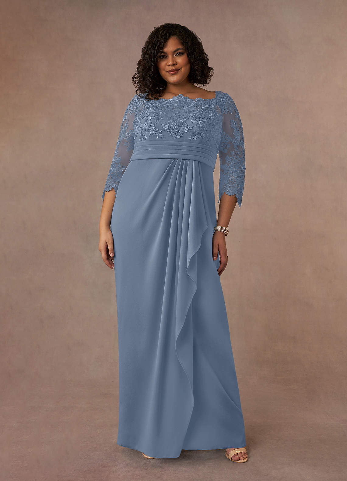 Azazie Bernadine vestidos de madre de la novia Vestido de Azul Polvoriento de Encaje de Recto image1