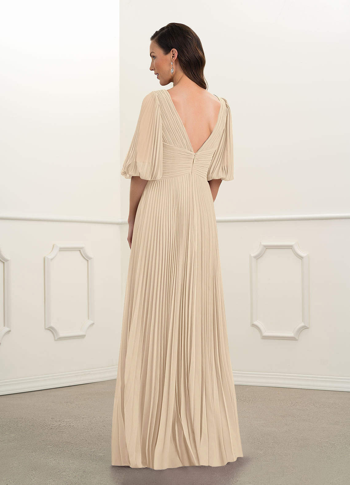 A-lijn chiffon v-neck geplooide vloerlengte bruidsmeisje jurk