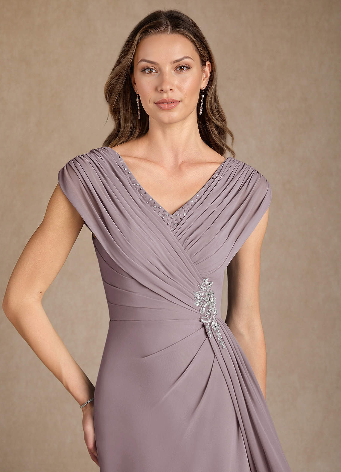Azazie Bronson Abiti per la Madre della Sposa Abito A-Line in Chiffon Plissettato Dusk image4