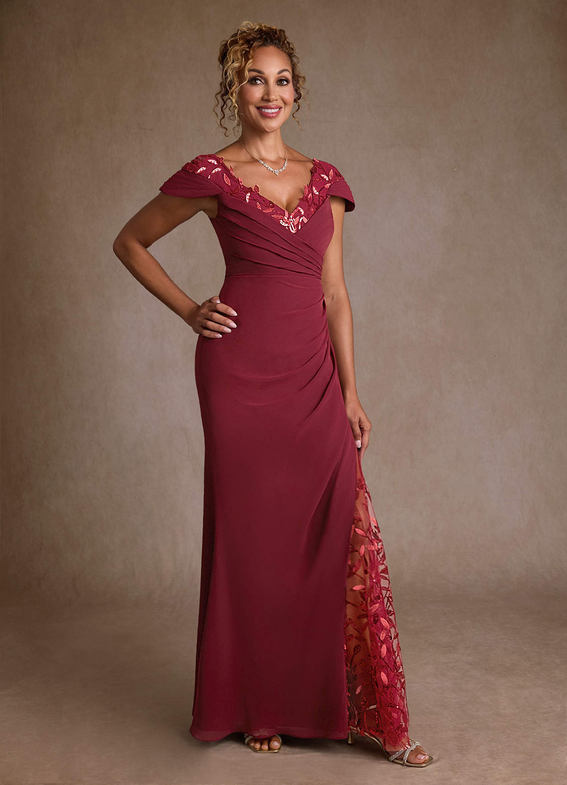 Azazie Betania Mère de la mariée Robes Robe Sirène en Mousseline de soie Paillettes Bourgogne image2