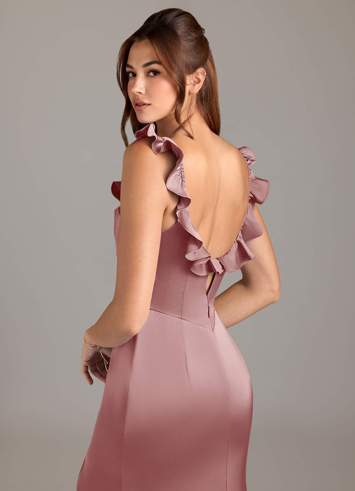 Azazie Callie Essayer des robes à la maison Robe Trapèze Convertible en Satin extensible Rayé Rose Poussiéreuse image1