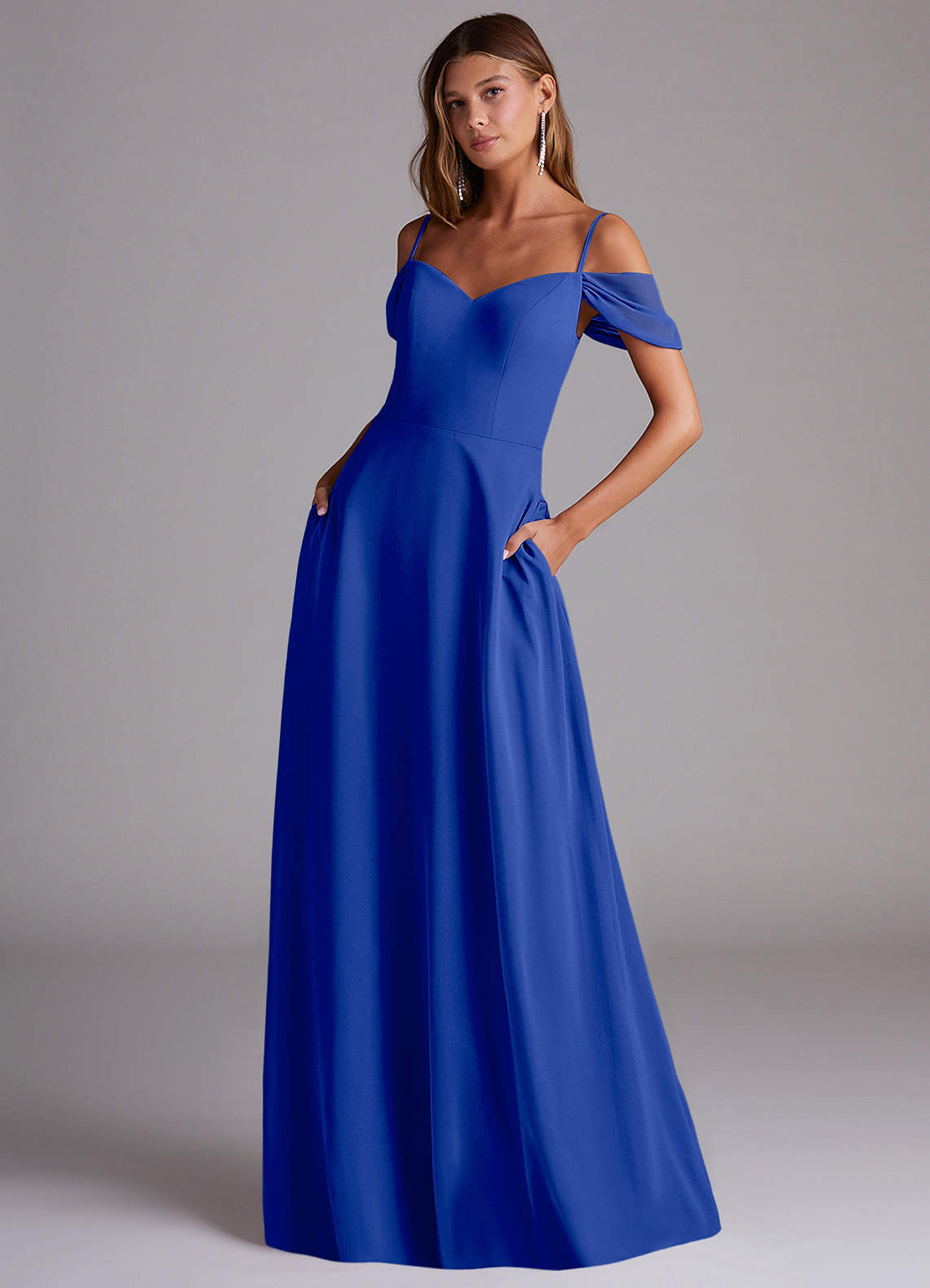 Azazie Marley Jurken voor bruidsmeisjes Converteerbaar Jurk van Chiffon met A-Lijn Off the Shoulder Koningsblauw image1