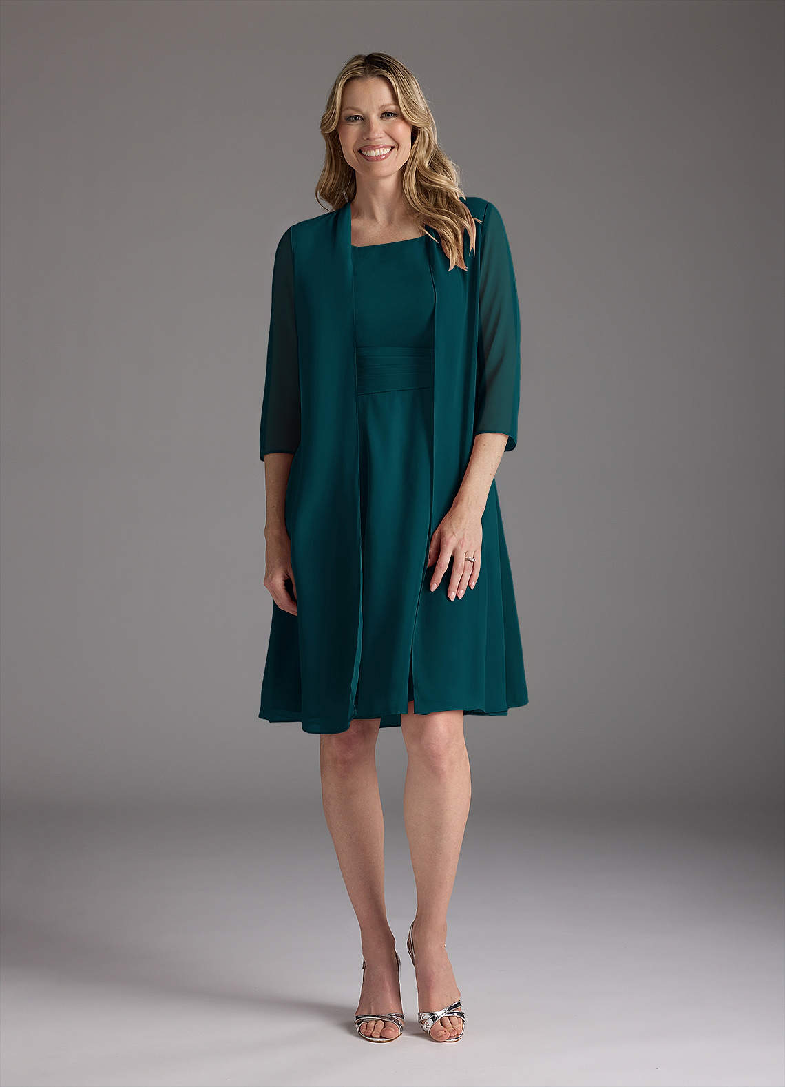 Azazie Shirley Mère de la mariée Robes Robe Trapèze en Mousseline de soie Plissé Scoop Vert Pin image1