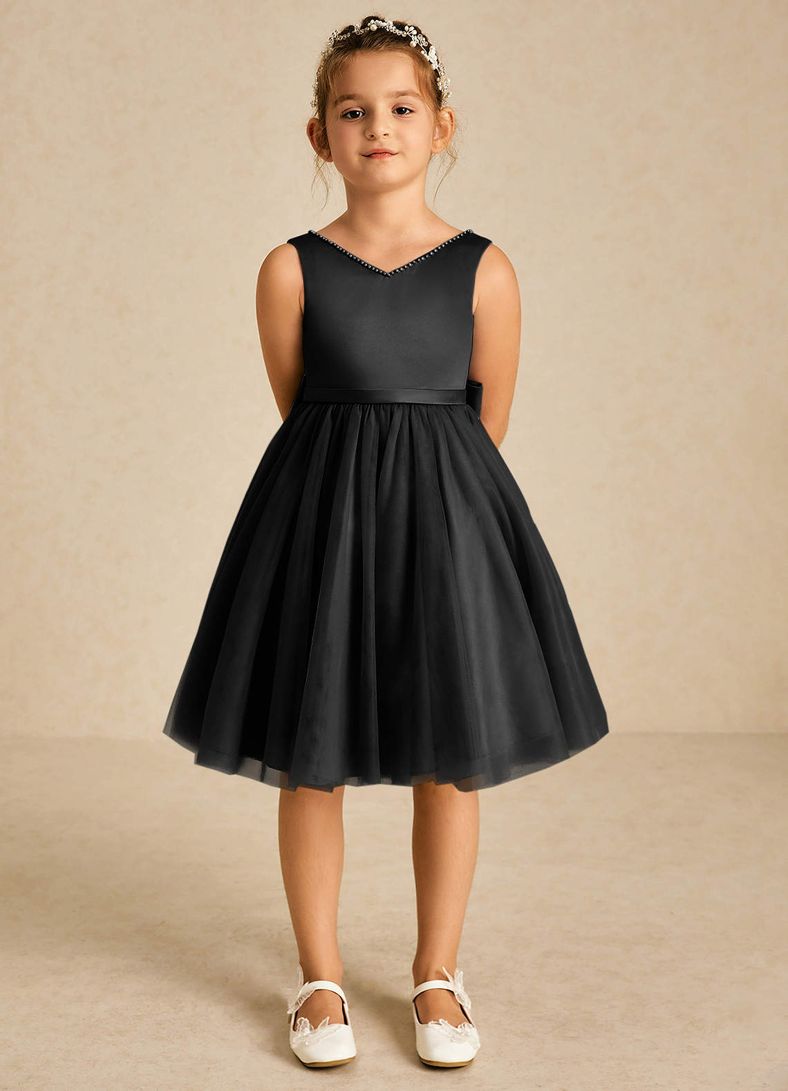 Azazie Sarina Vestidos de florista Vestido Preto de Tule de Linha A com Arco image1