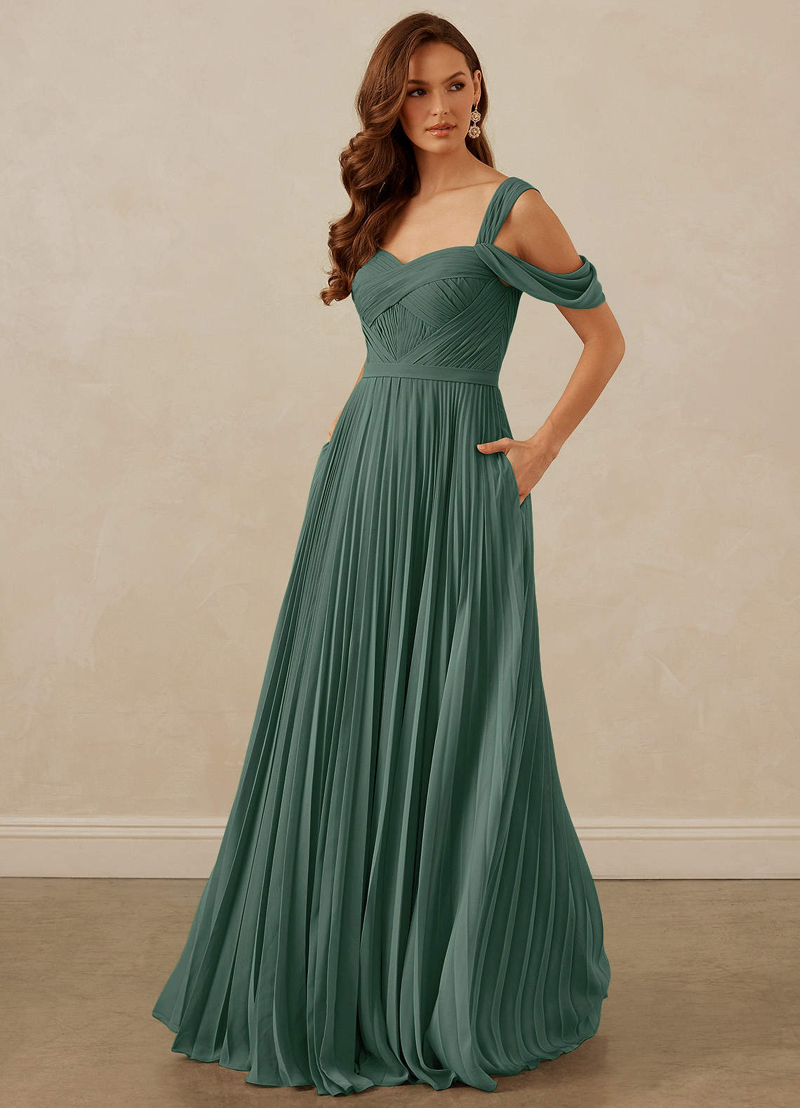 Christian Siriano Bridal for Azazie 1013 Brautjungfernkleider A-Linie Schulterfrei Chiffon Kleid Seemoos image1