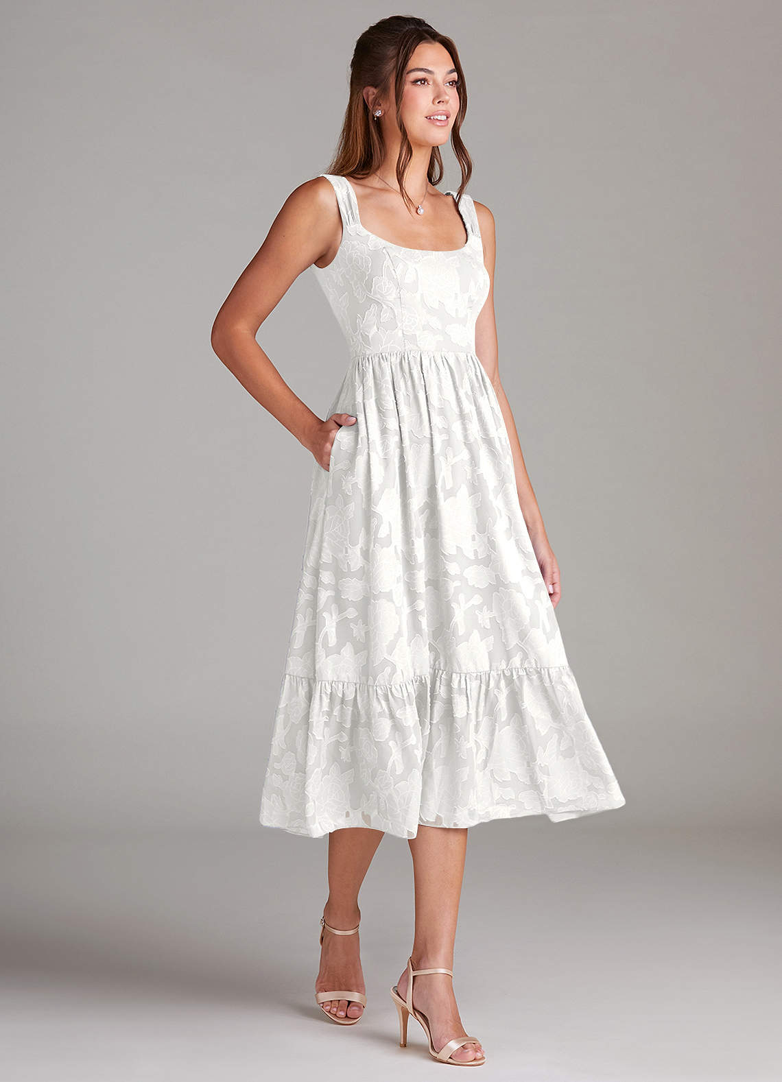 Azazie Alissa Vestidos de madrinha de casamento Vestido Branco de Esgotamento Floral de Linha A com com Bolsos image3