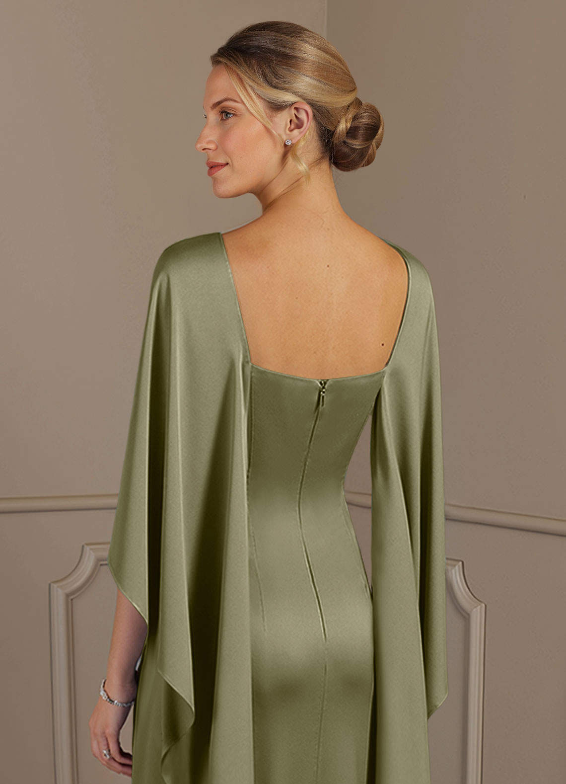 Azazie Eli vestidos de madre de la novia Vestido de Pistacho de Satén Elástico de Corte Recto con Cuello de barco image5