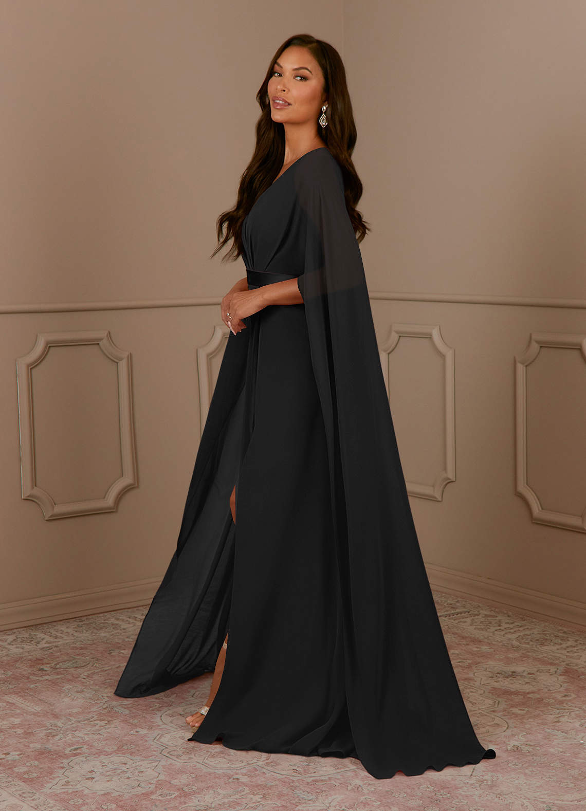 Azazie Isa Kleider für die Brautmutter A-Linie V-Hals Gefaltet Chiffon Kleid Schwarz image1