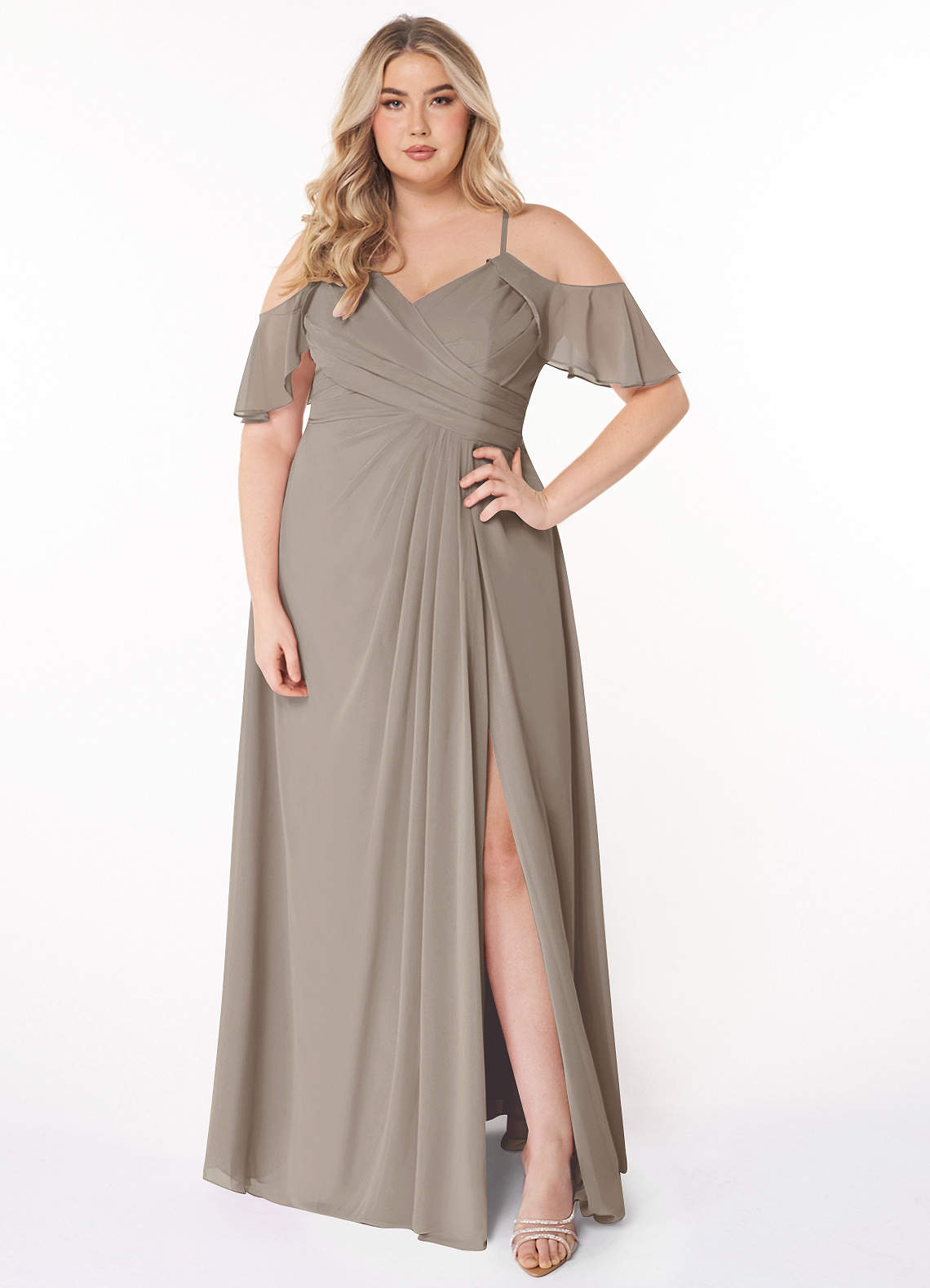 Azazie Dakota Vestidos de damas de honor Vestido de Gris Pardo de Gasa de Corte en A con Cuello en V plisado image1