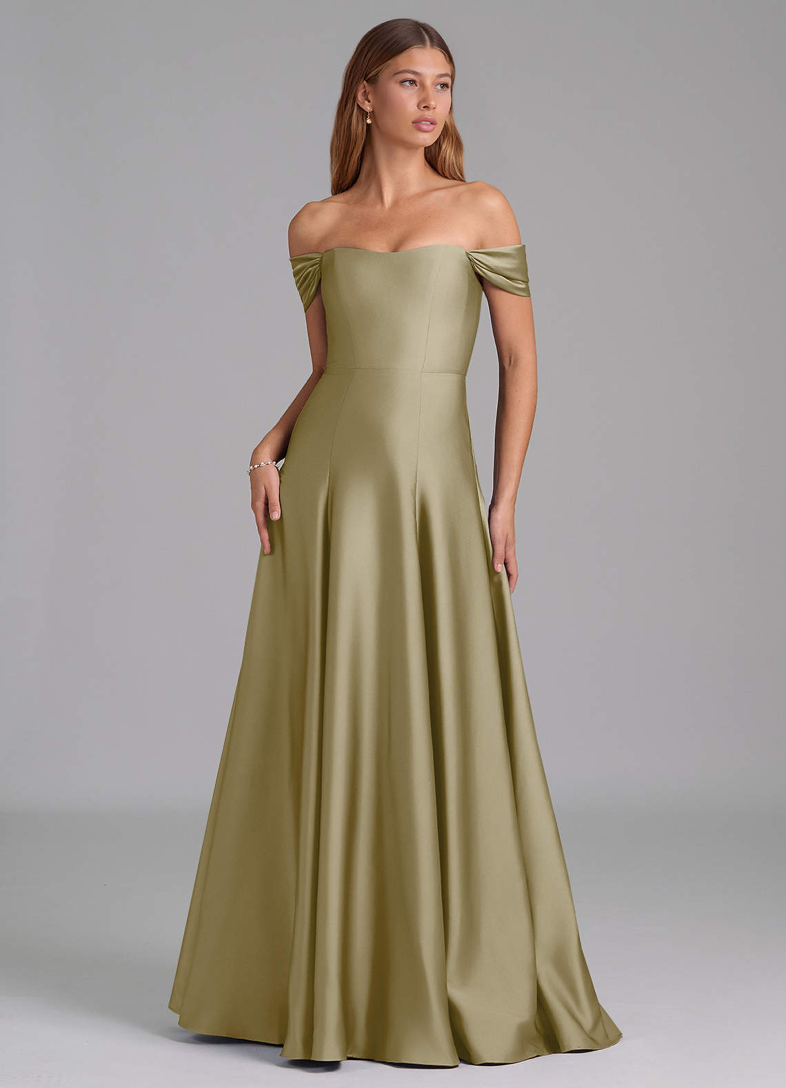 Azazie Seriana Vestidos de damas de honor Vestido de Musgo Verde de Satén Elástico de Corte en A Convertible con Vestidos sin tirantes image1