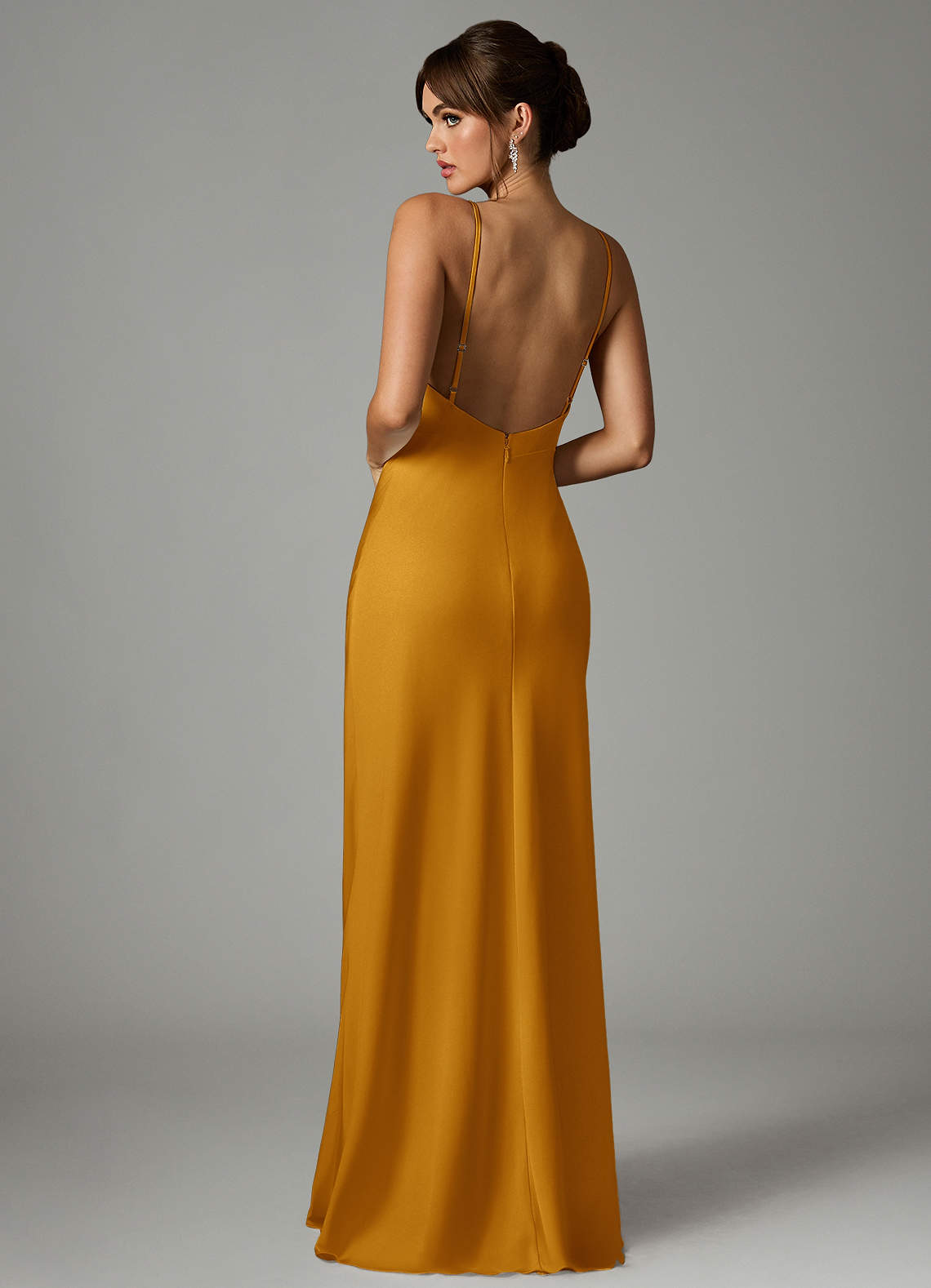 Azazie Stefania Vestidos de madrinha de casamento Vestido Caramelo de Cetim elástico de Linha A image1
